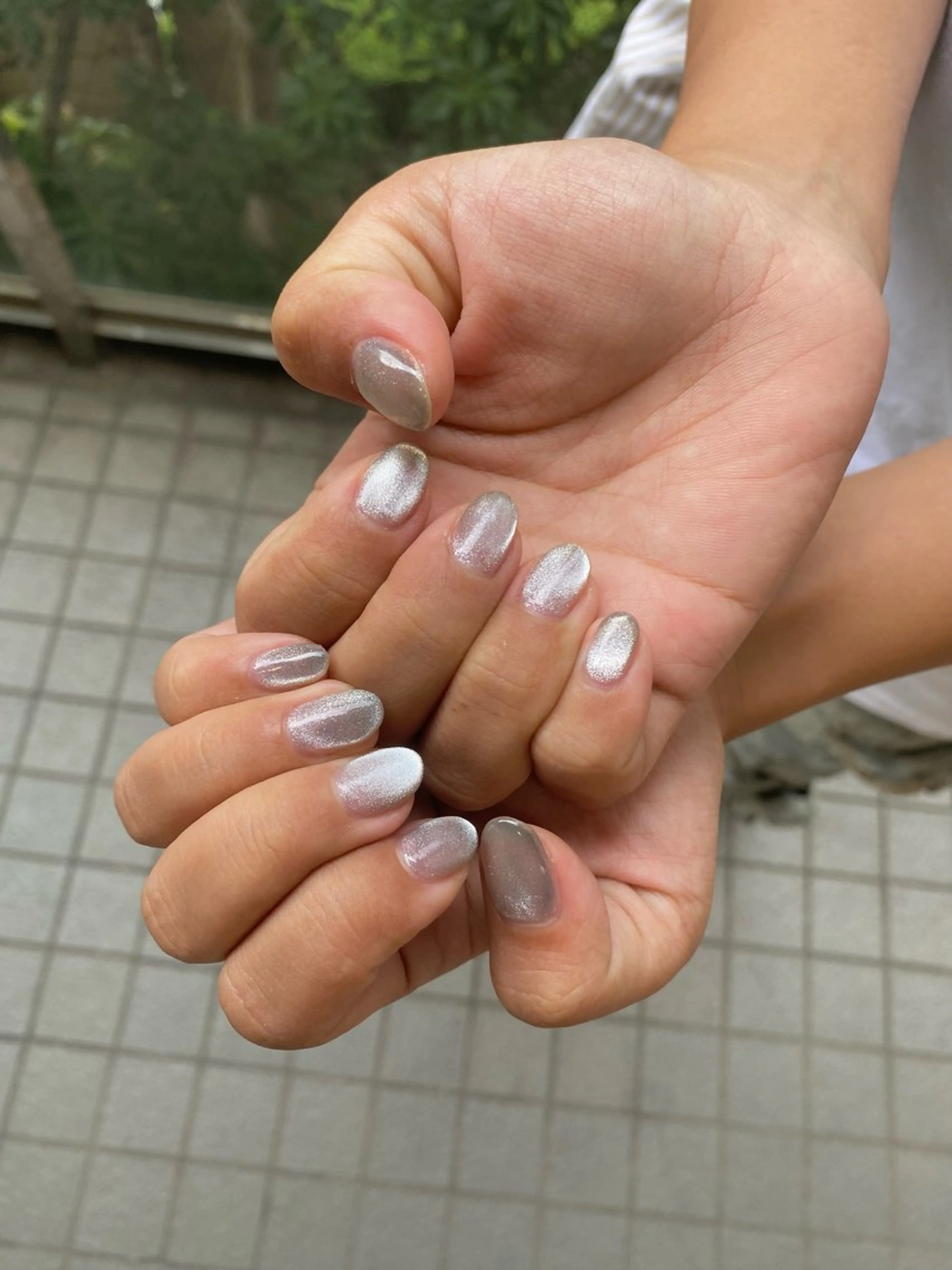 ネイル シルバー WAVY airiのネイルデザイン