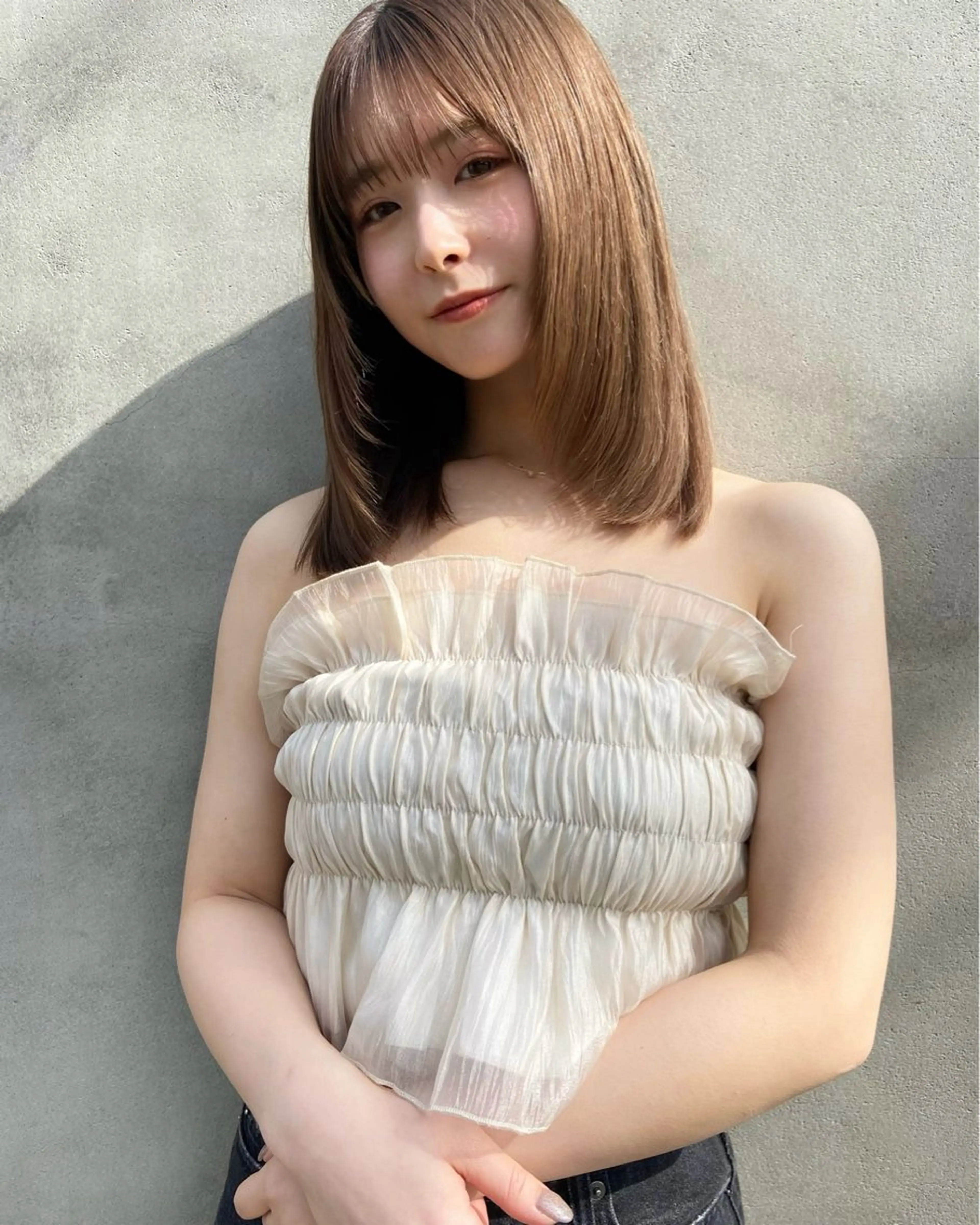 ミディアム Londnaitre MAHOのヘアスタイル