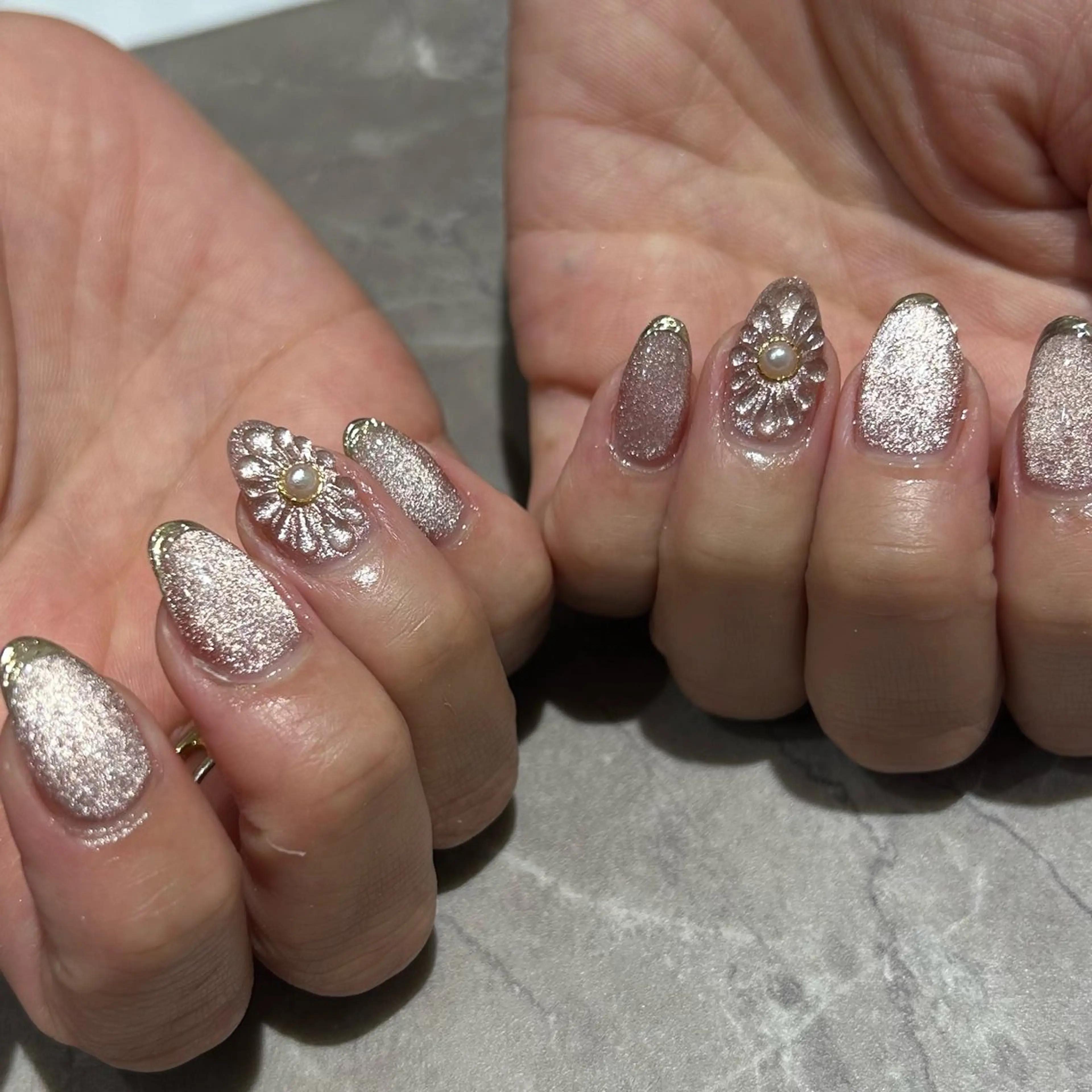 ネイル フラワーネイル マグネットネイル ぷっくりネイル Lulea nail所属・Lulea nailのネイルデザイン