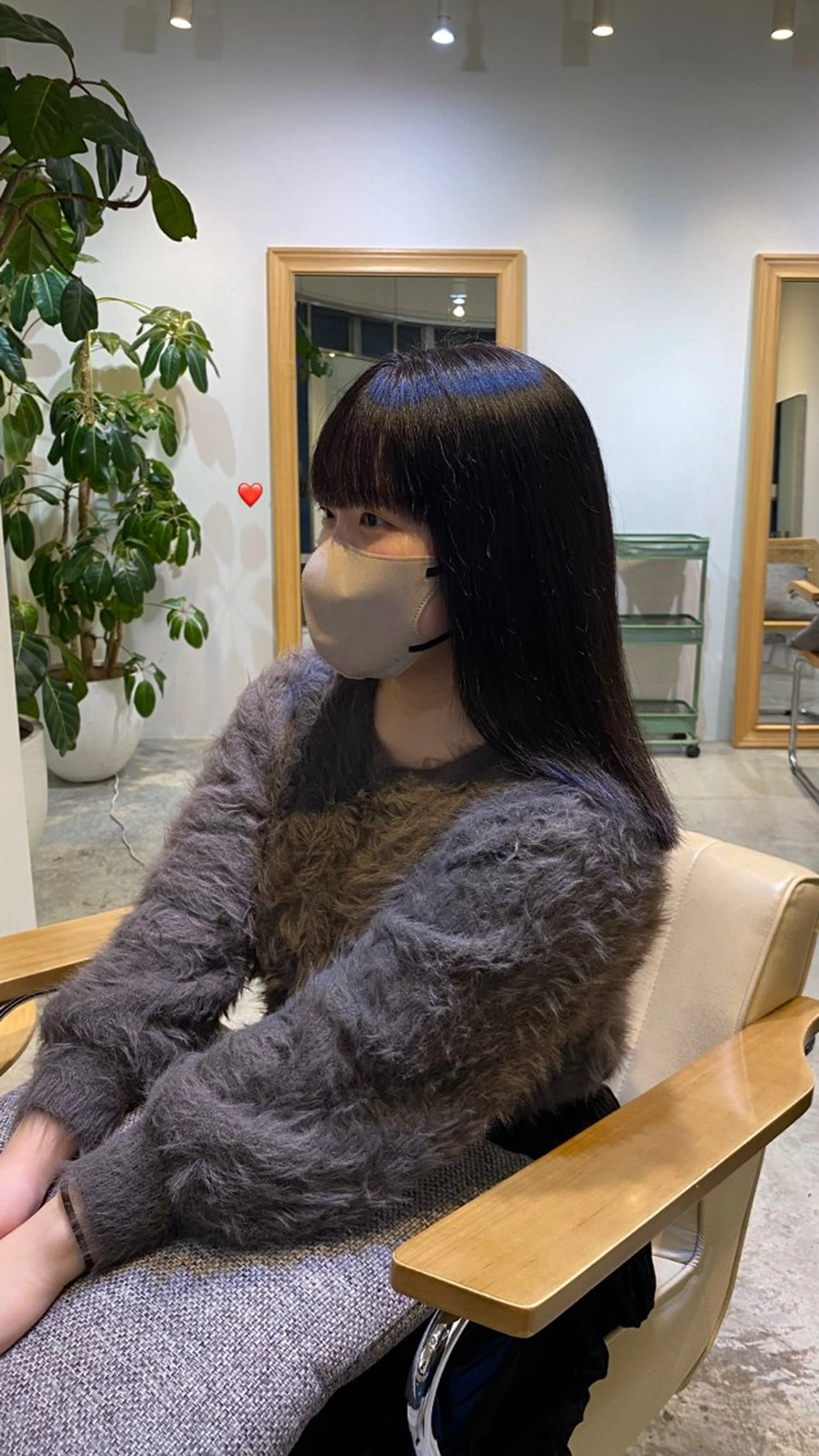 セミロング FILMS haru 暖色カラーのヘアスタイル