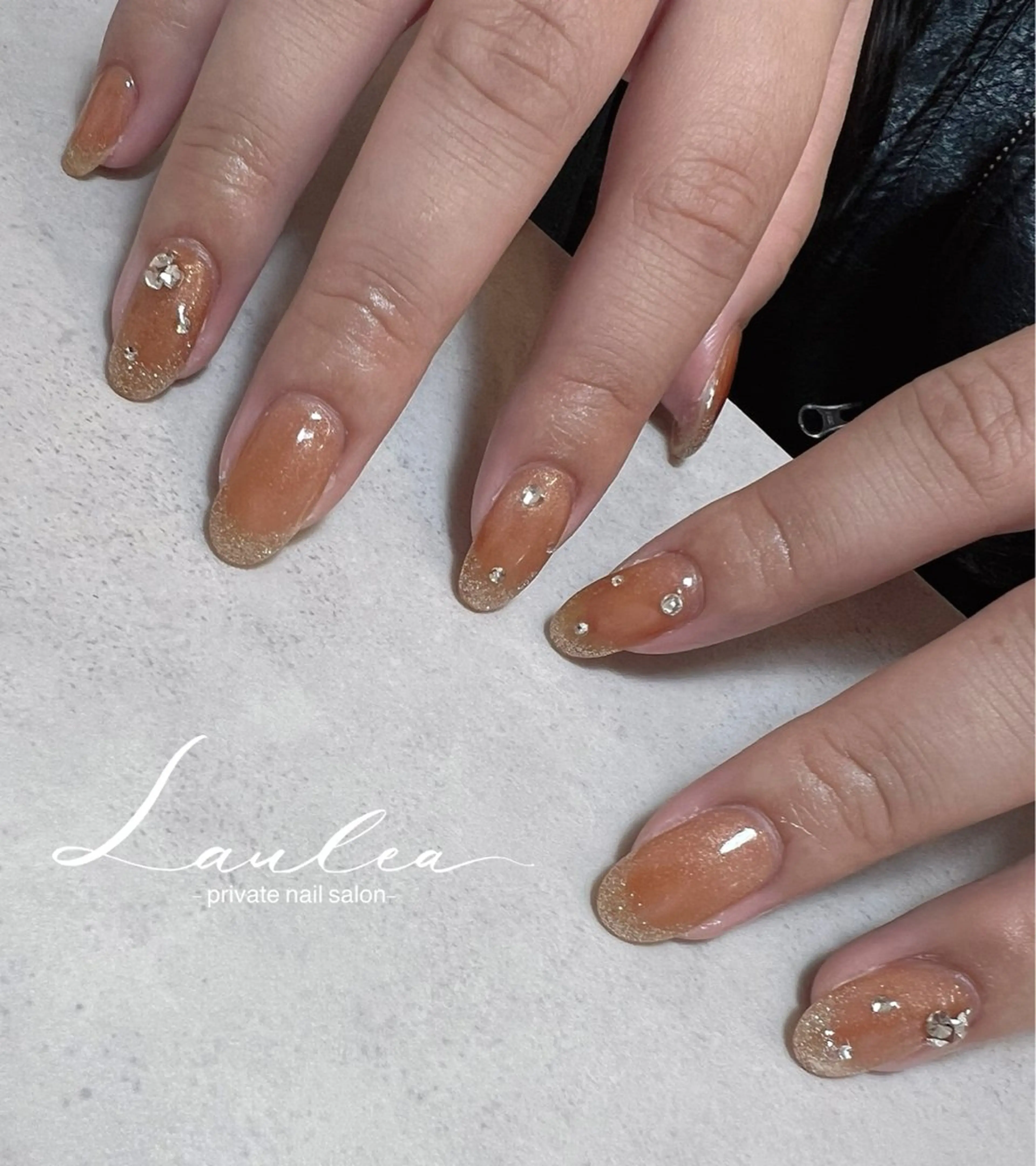 ネイル ミラーネイル ワンホンネイル ハンドネイル nail salon Lauleaのネイルデザイン
