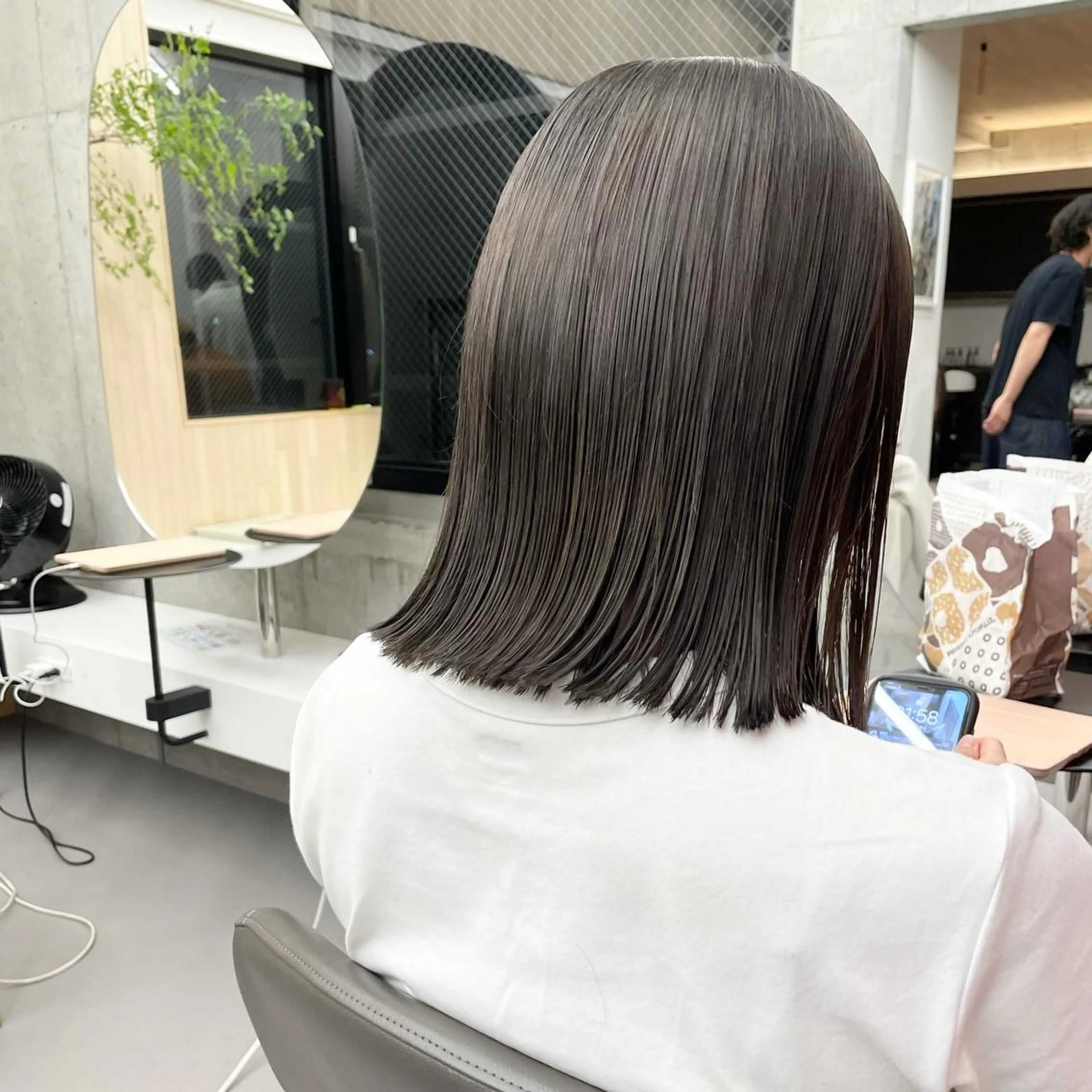 ミディアム カラー アッシュ 市川 蘭のヘアスタイル