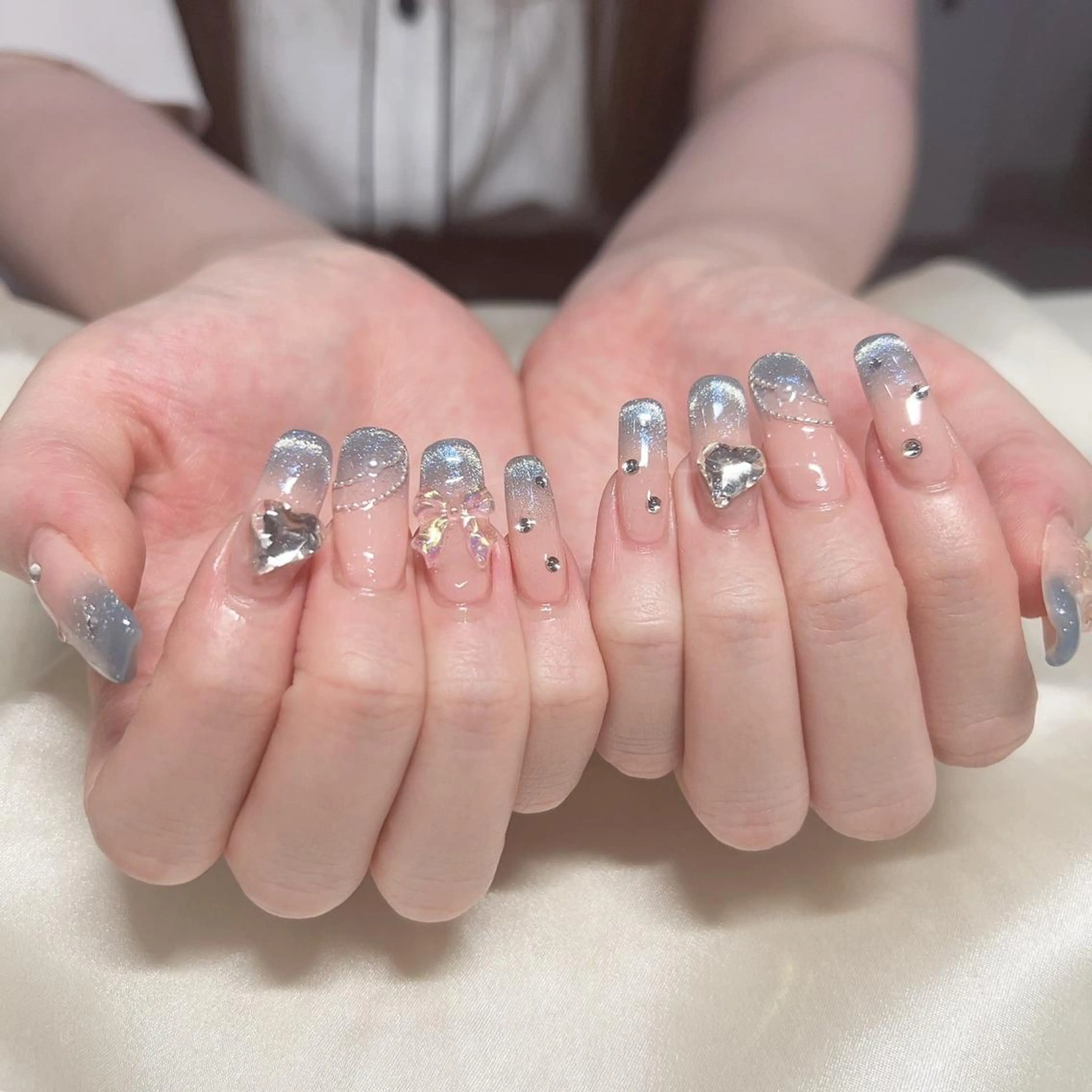ネイル マツエク・マツパ アイブロウ 眉カラー 韓国風マツエク パリジェンヌラッシュリフト まつげパーマ ワンホンマツエク ハンドネイル Nail&eye Belire 新宿のネイルデザイン