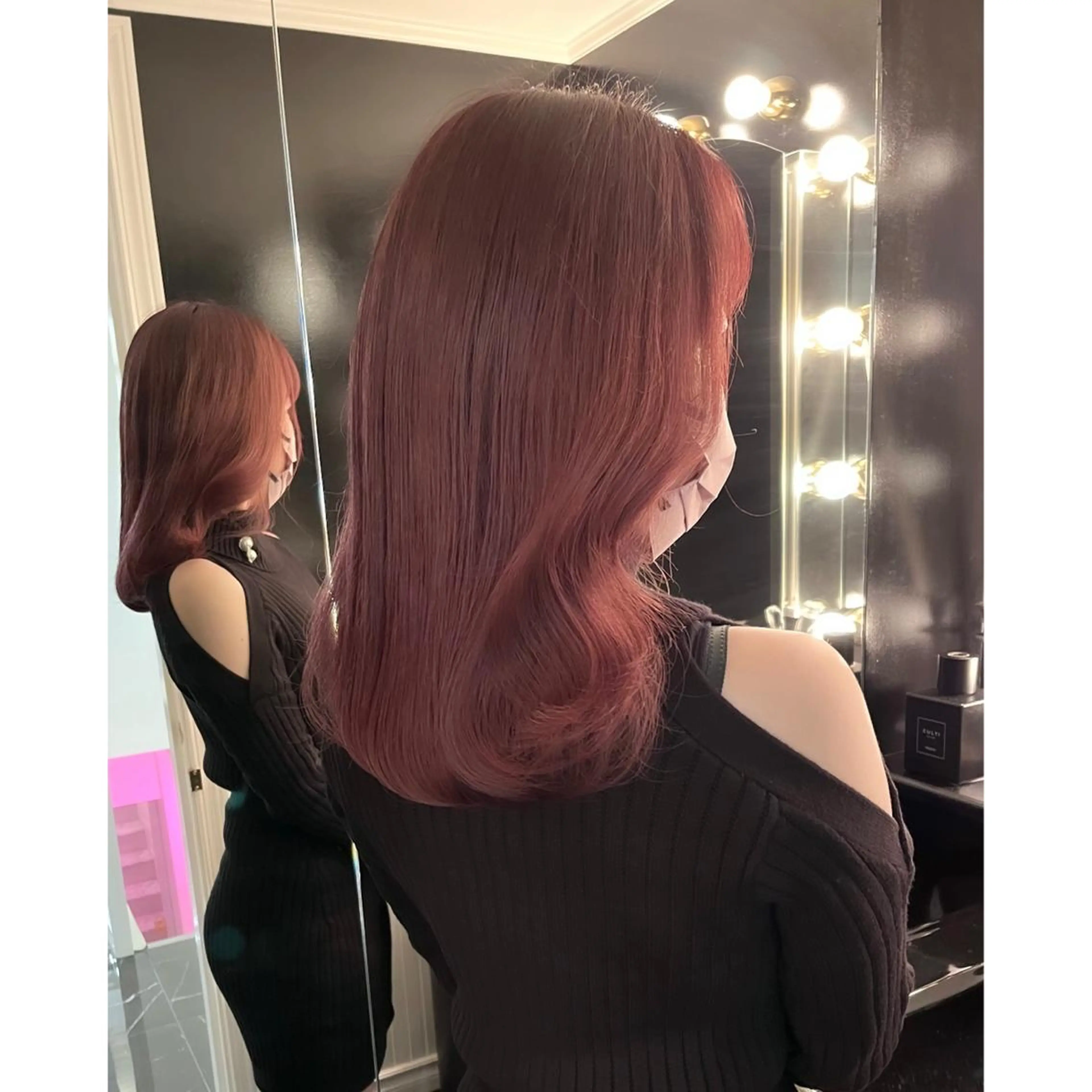 セミロング カラー ブリーチ カット ヘアカラー LOTTA CUCCI所属・miyu /トレンド カラー×艶髪のヘアスタイル