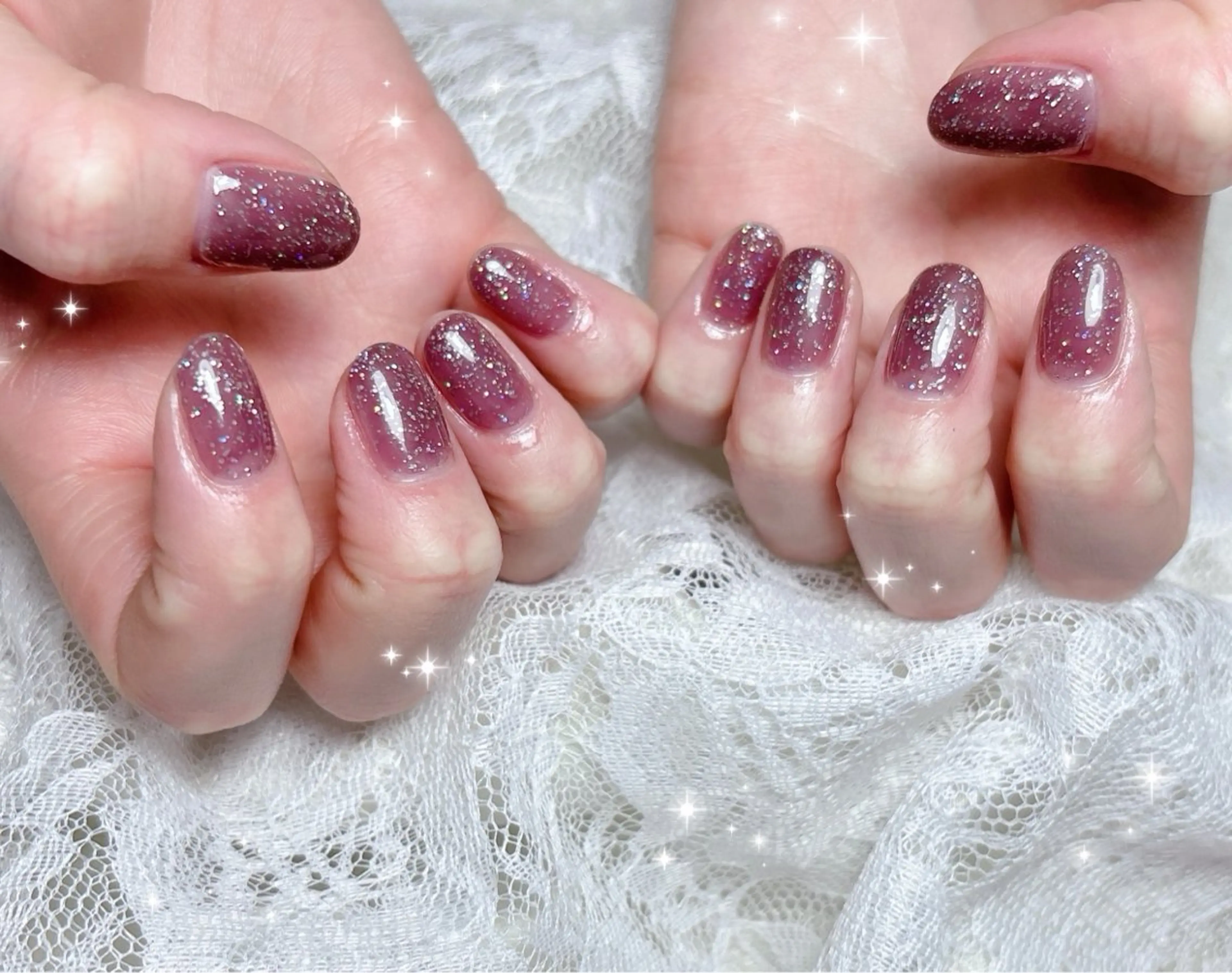 ネイル ブラウン キラキラネイル ハンドネイル FLARE NAIL フレアネイルのネイルデザイン