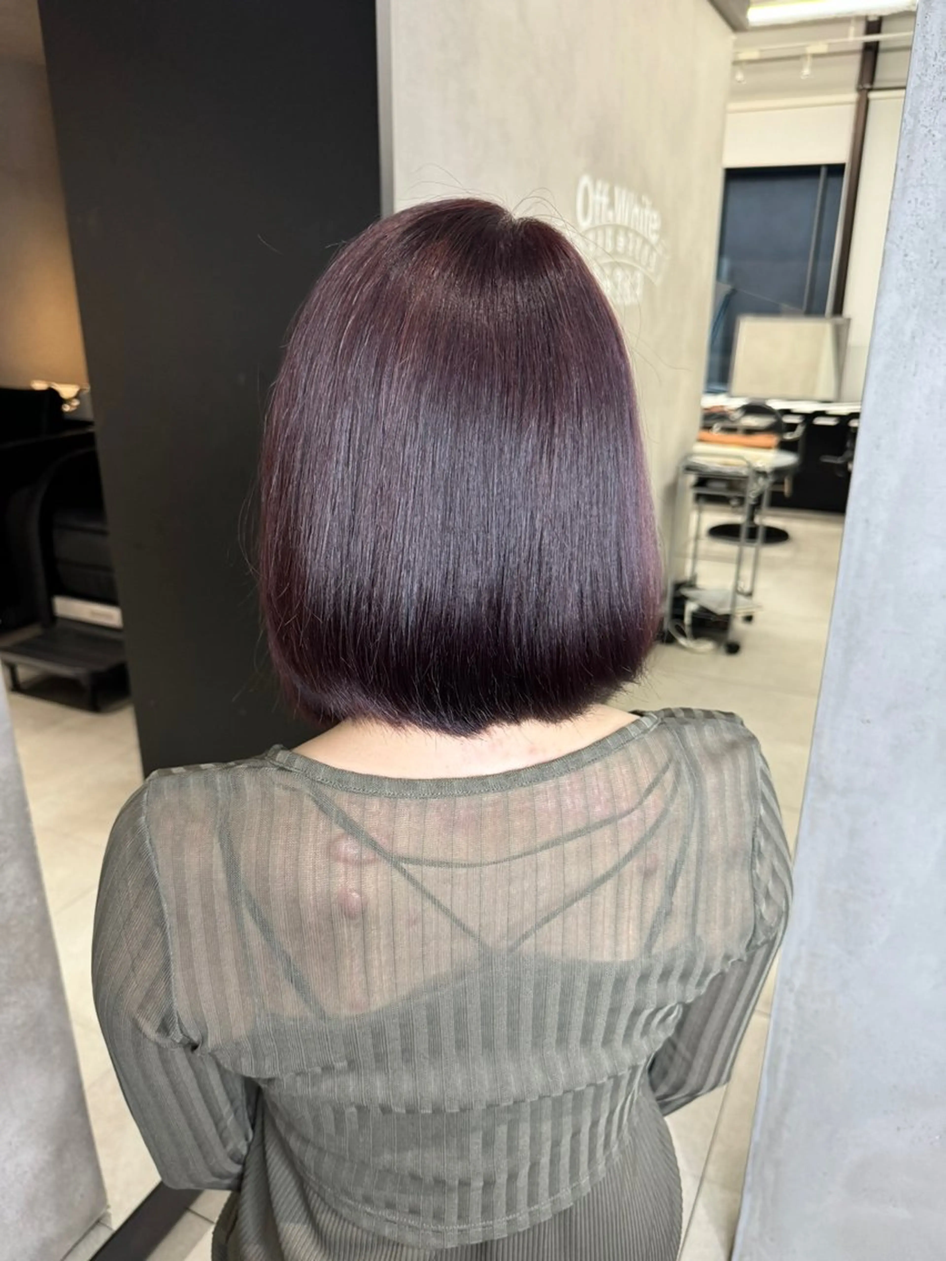 ミディアム 🇰🇷韓国風ハイ トーンKANA🖤のヘアスタイル