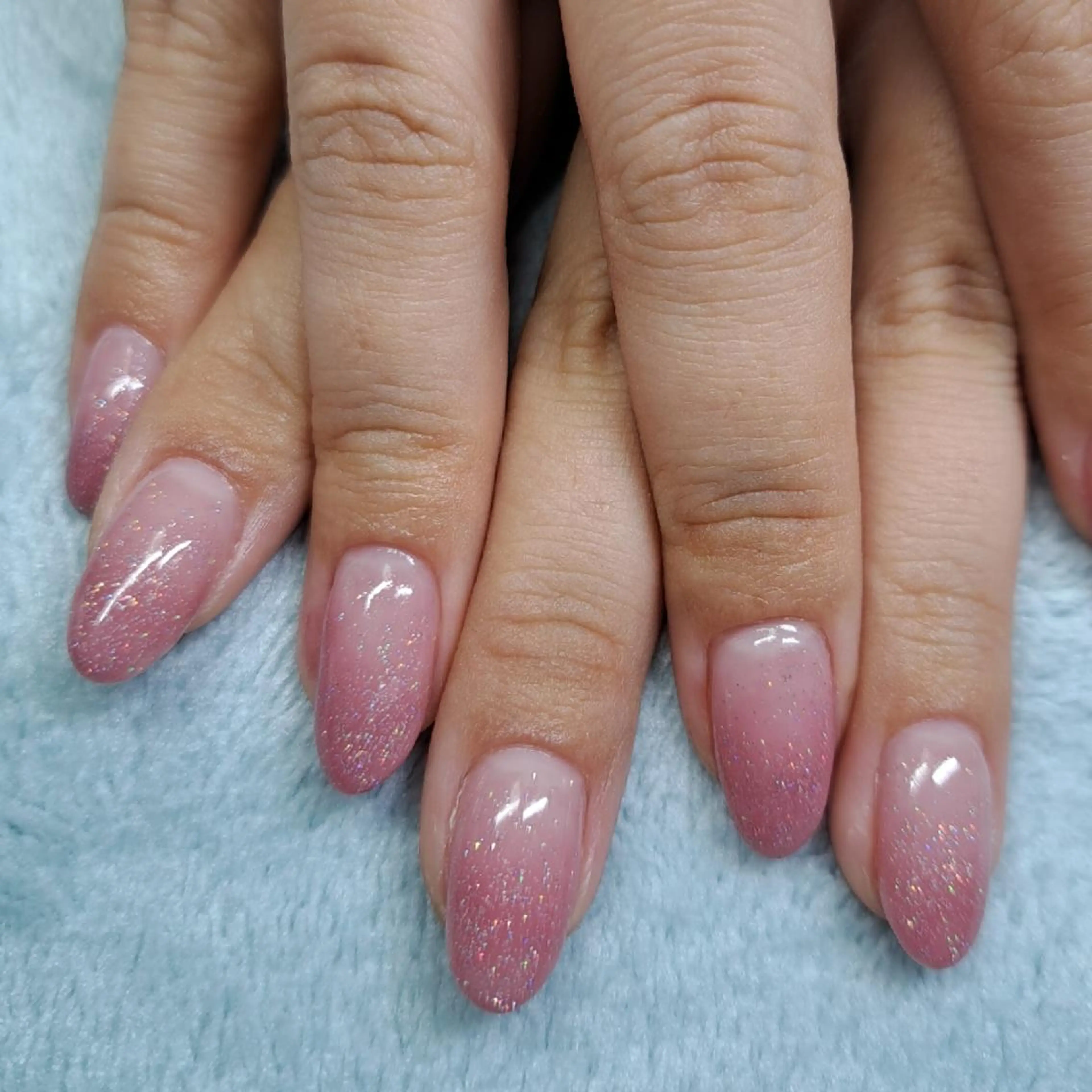 ネイル グラデーション ラメ(グリッター) ラメグラデーション 春ネイル HAYASHI  Nのネイルデザイン