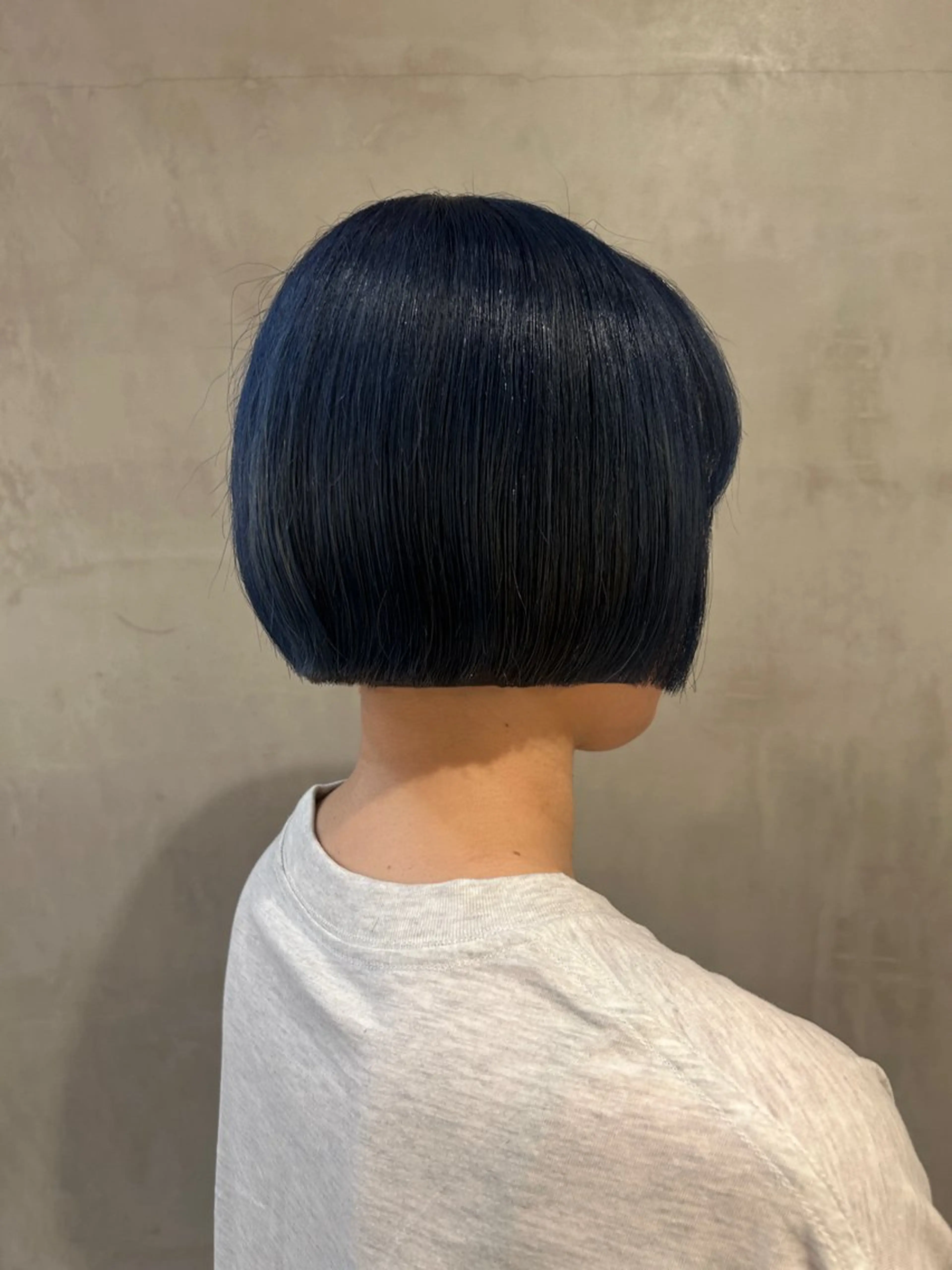 ショート カラー ヘアカラー トリートメント デザインカラー🖤 イシイレイのヘアスタイル