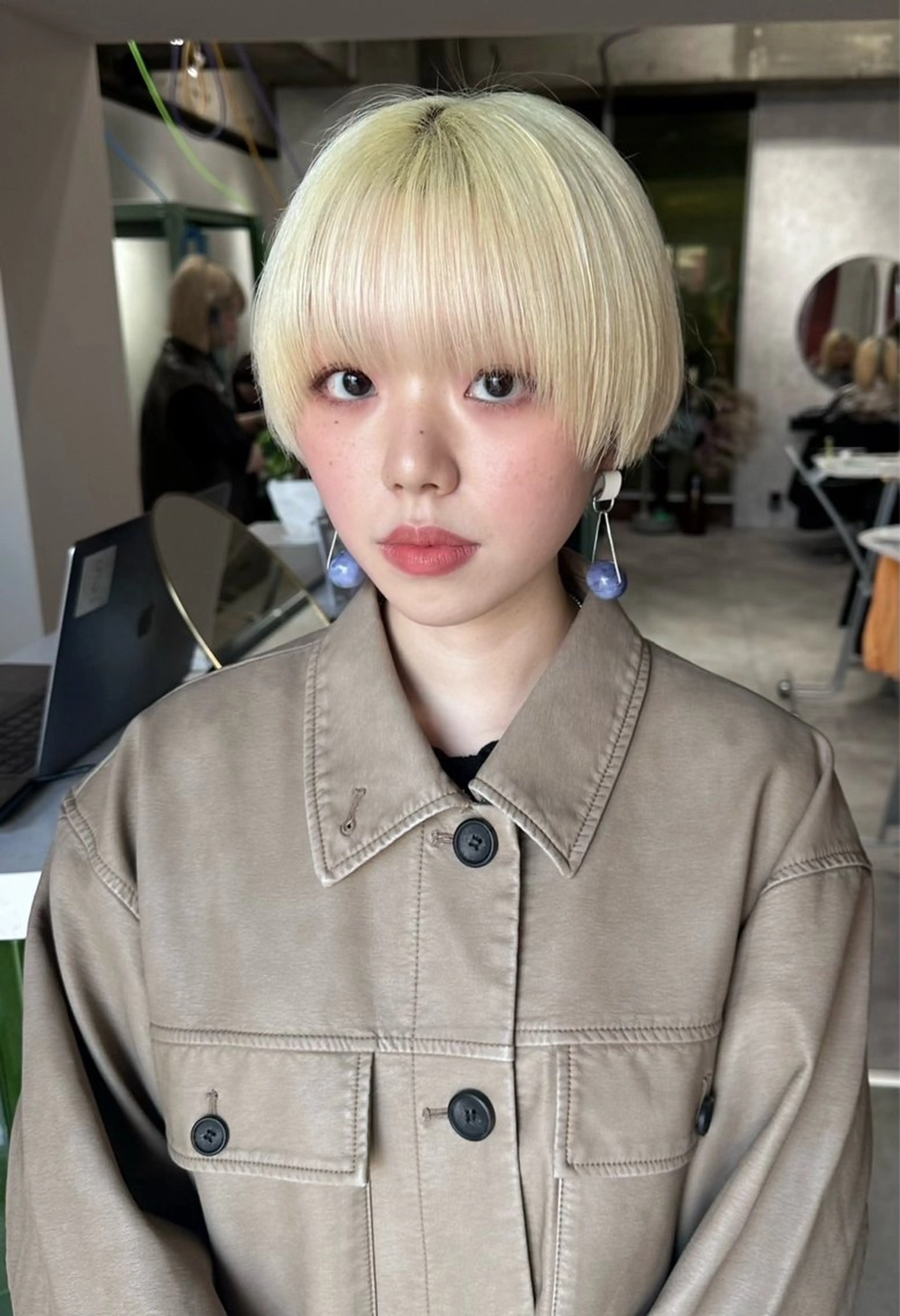 ショート カラー 抜きっぱなしブロンド ブロンド ヘアカラー ハイトーン/ブリーチ 🎀/𝑵𝒐𝒆のヘアスタイル