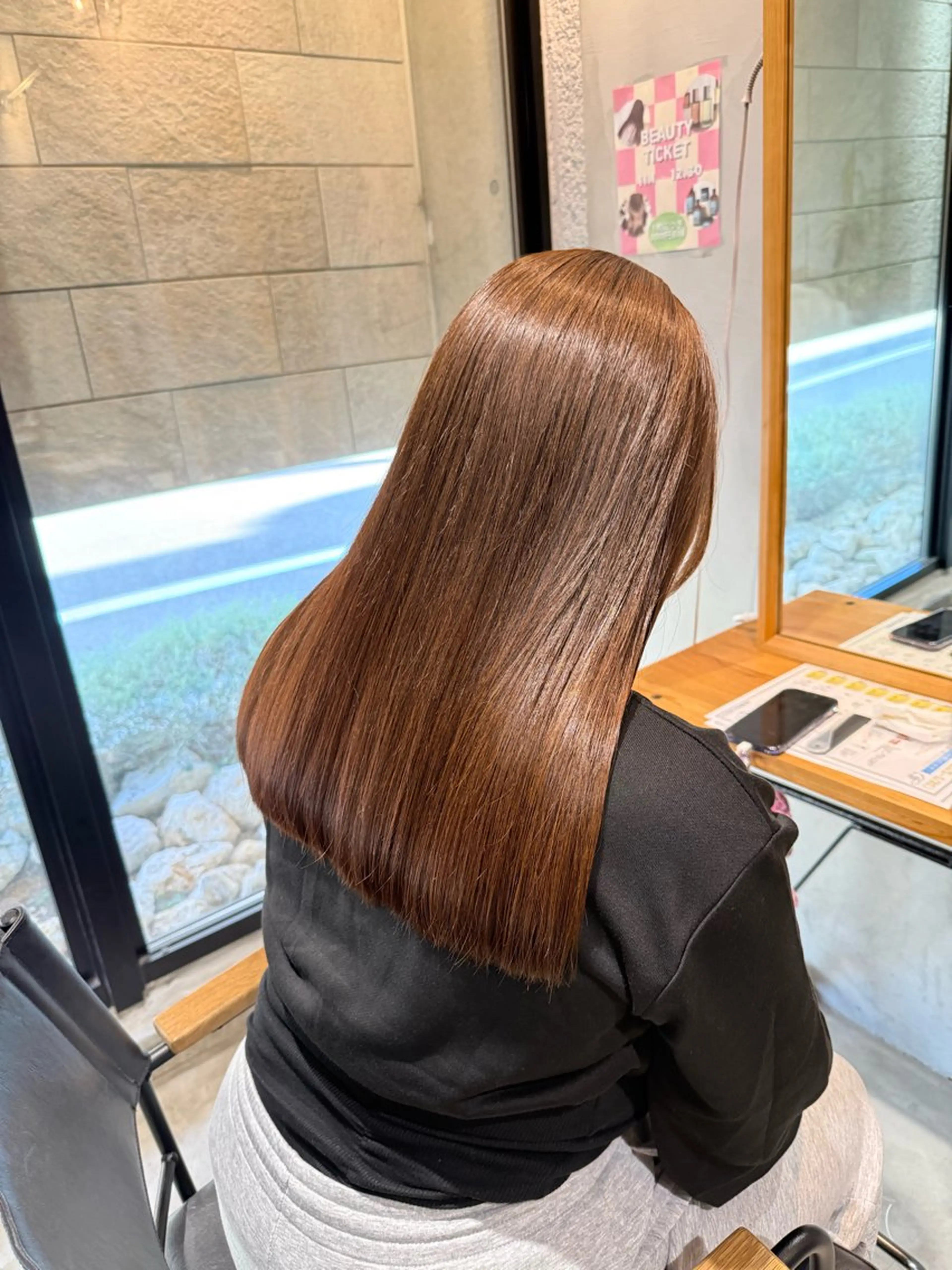 ロング ヘアカラー 🎀Lolonois 池田店🎀佐藤百奈美のヘアスタイル