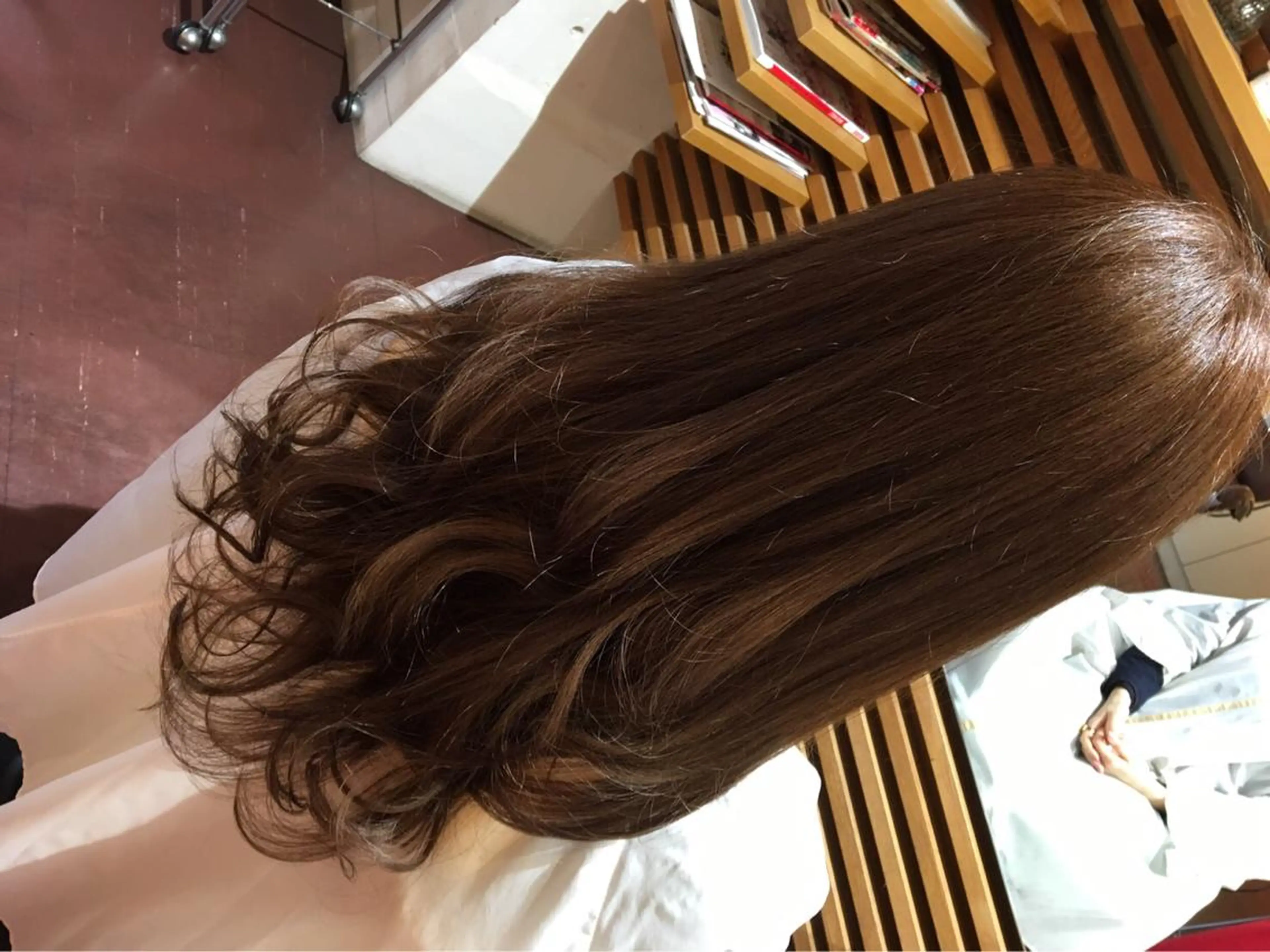 ロング カラー 坪内 麻里子のヘアスタイル