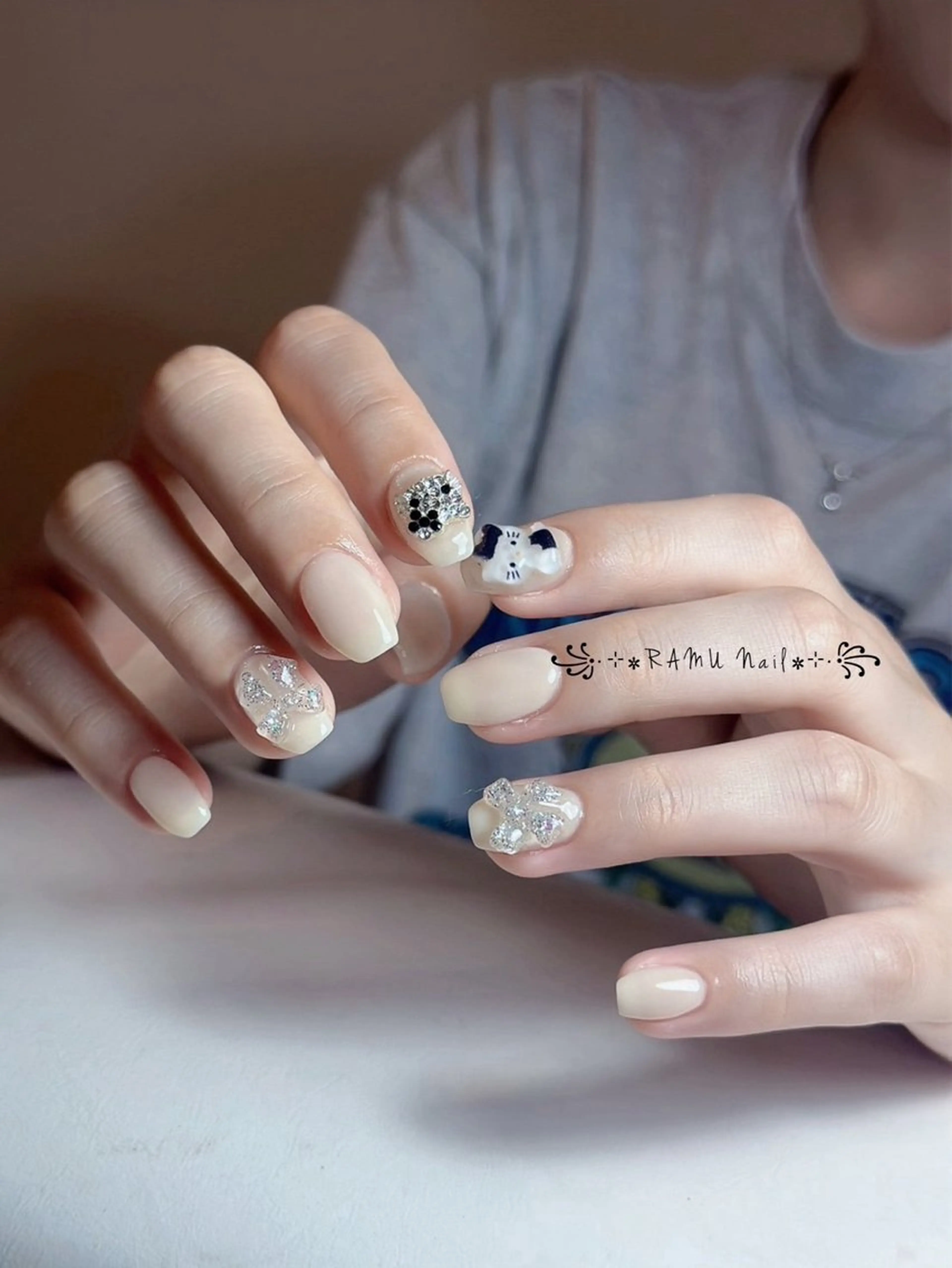 ネイル キラキラネイル マグネットネイル ミラーネイル ピンク 夏ネイル ハンドネイル RAMU Nail 恵比寿店のネイルデザイン