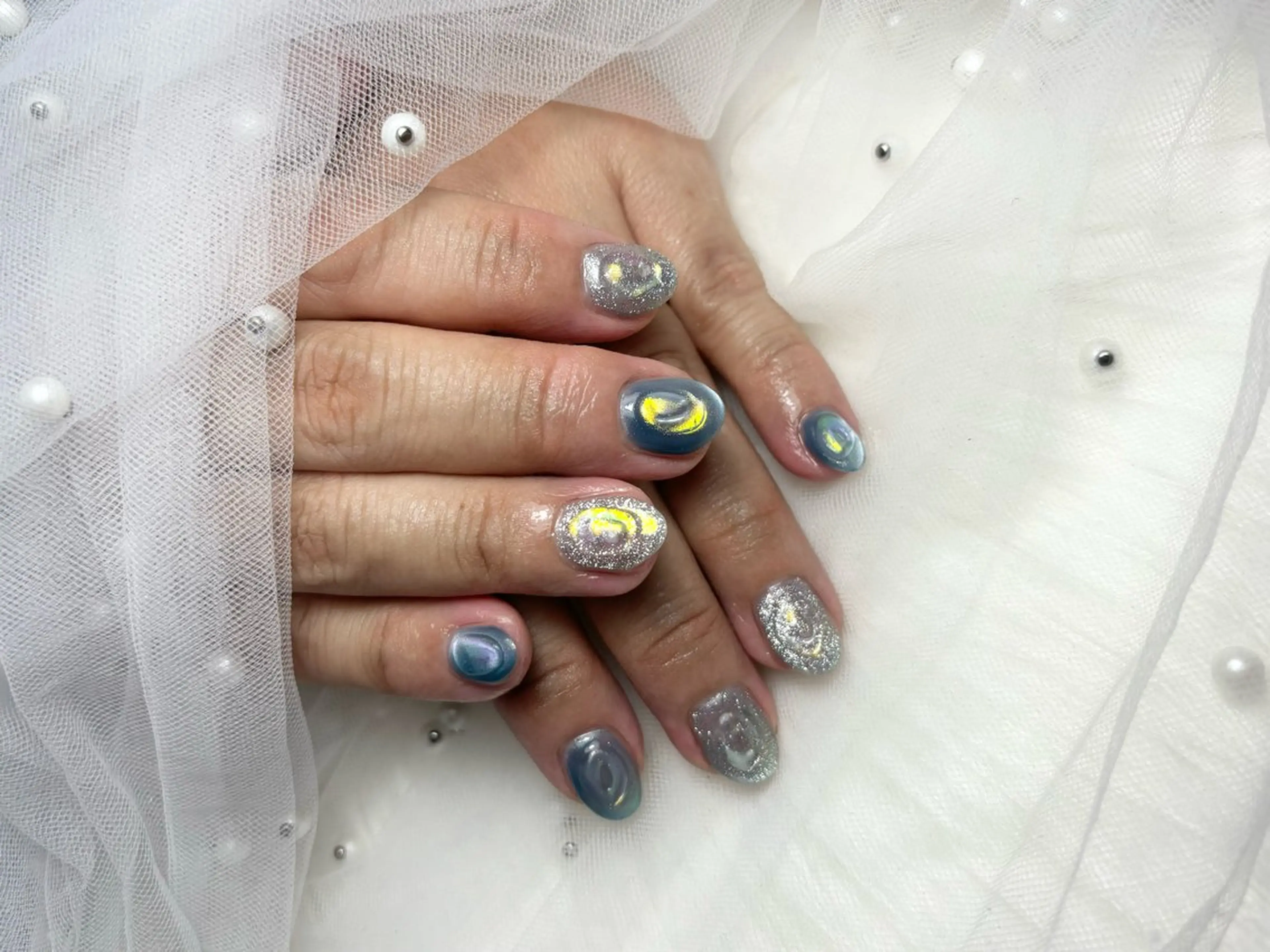 ネイル キラキラネイル マグネットネイル ハンドネイル MIKA ♡のネイルデザイン