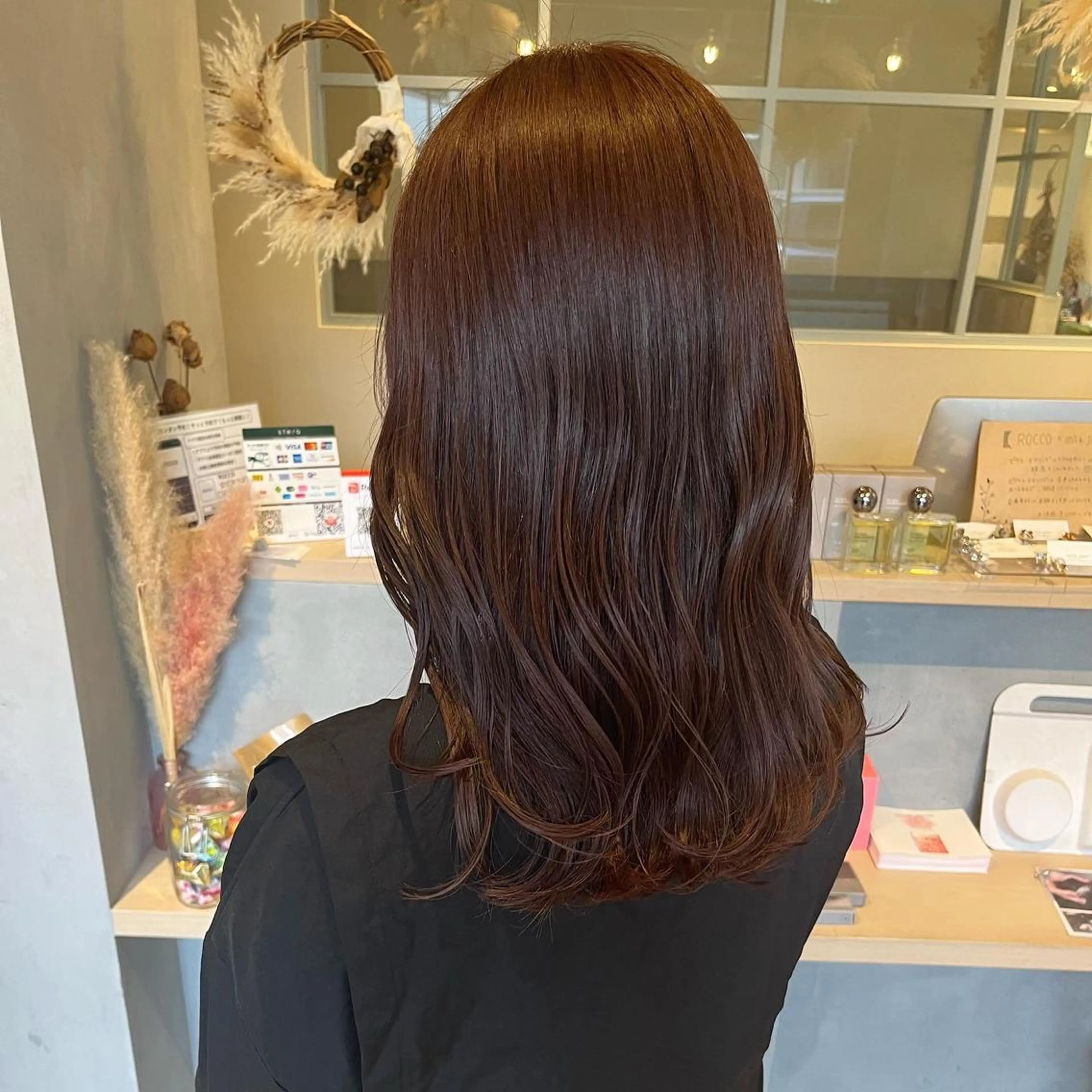 ミディアム ヘアカラー mai ROCCOのヘアスタイル