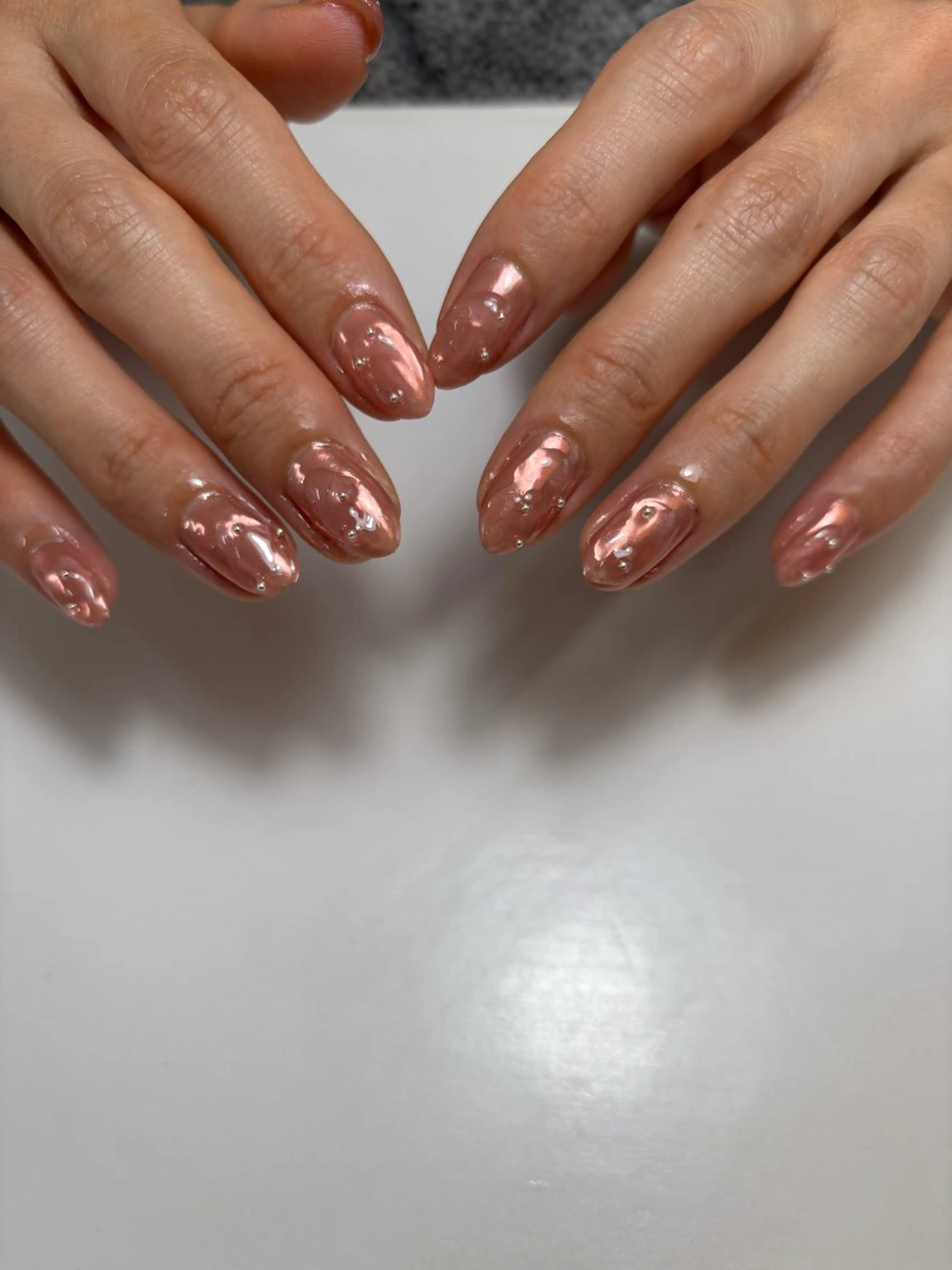 ネイル ミラーネイル ピンク ぷっくりネイル ハンドネイル is.nail 🌷sonokoのネイルデザイン