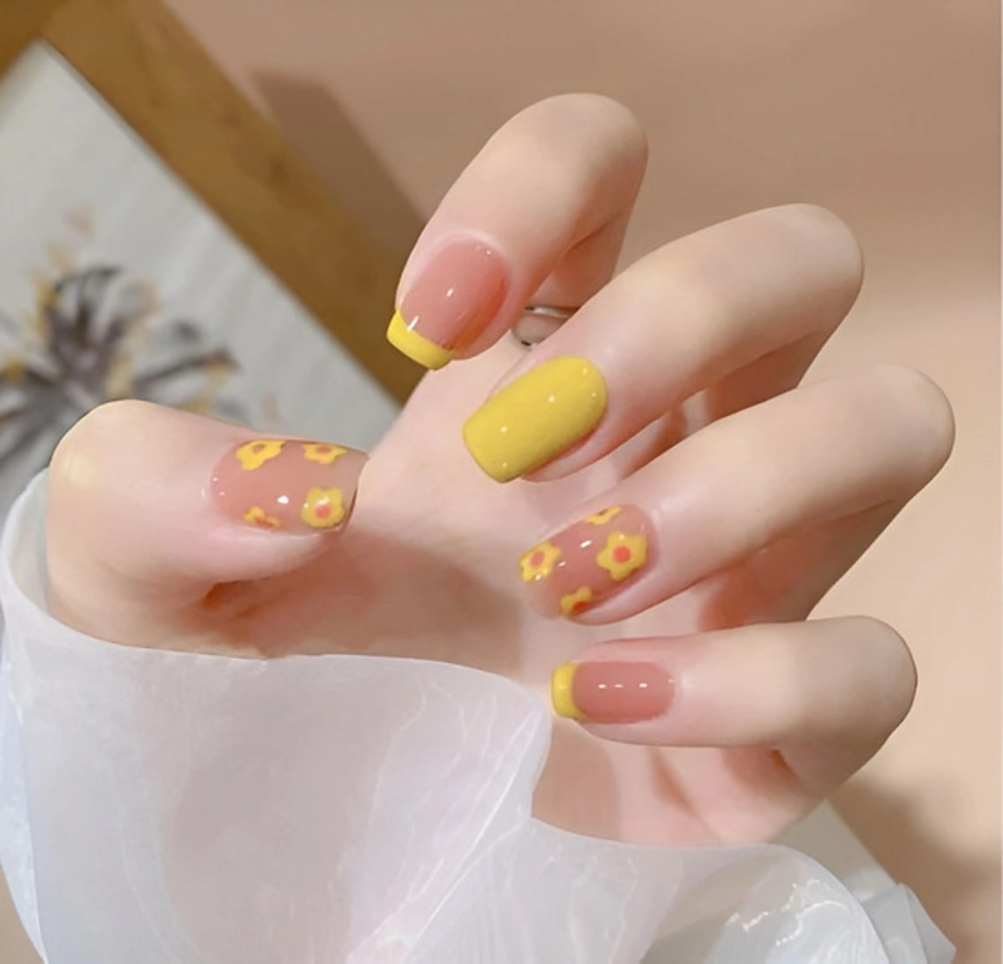 ネイル アートネイル フレンチネイル Kora Nail所属・Kora Nailのネイルデザイン