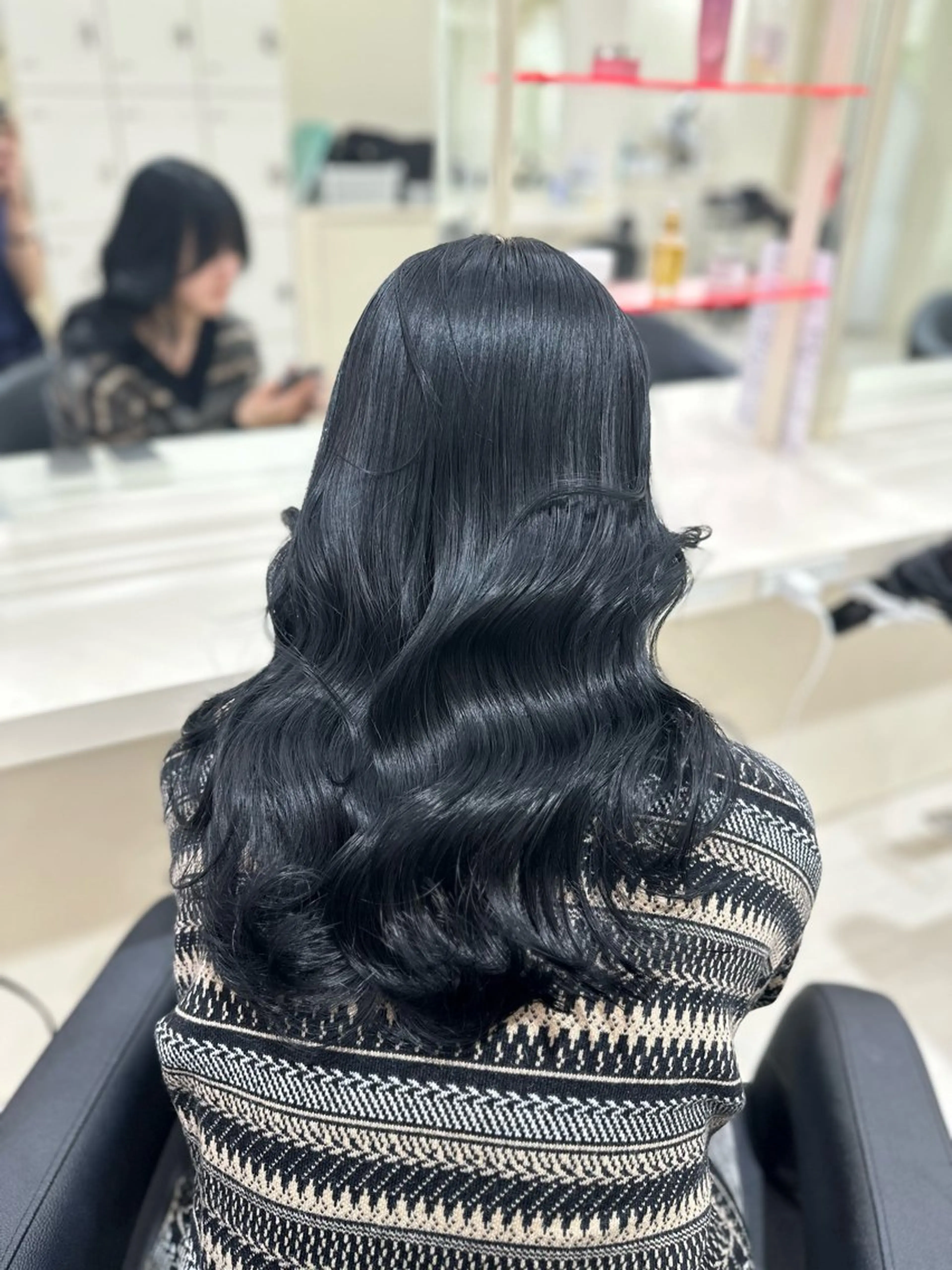 ロング カラー ヘアアレンジ カット ヘアカラー トリートメント ヘッドスパ ヘアセット 🌈艶カラー/ 韓国風レイヤーカットのヘアスタイル