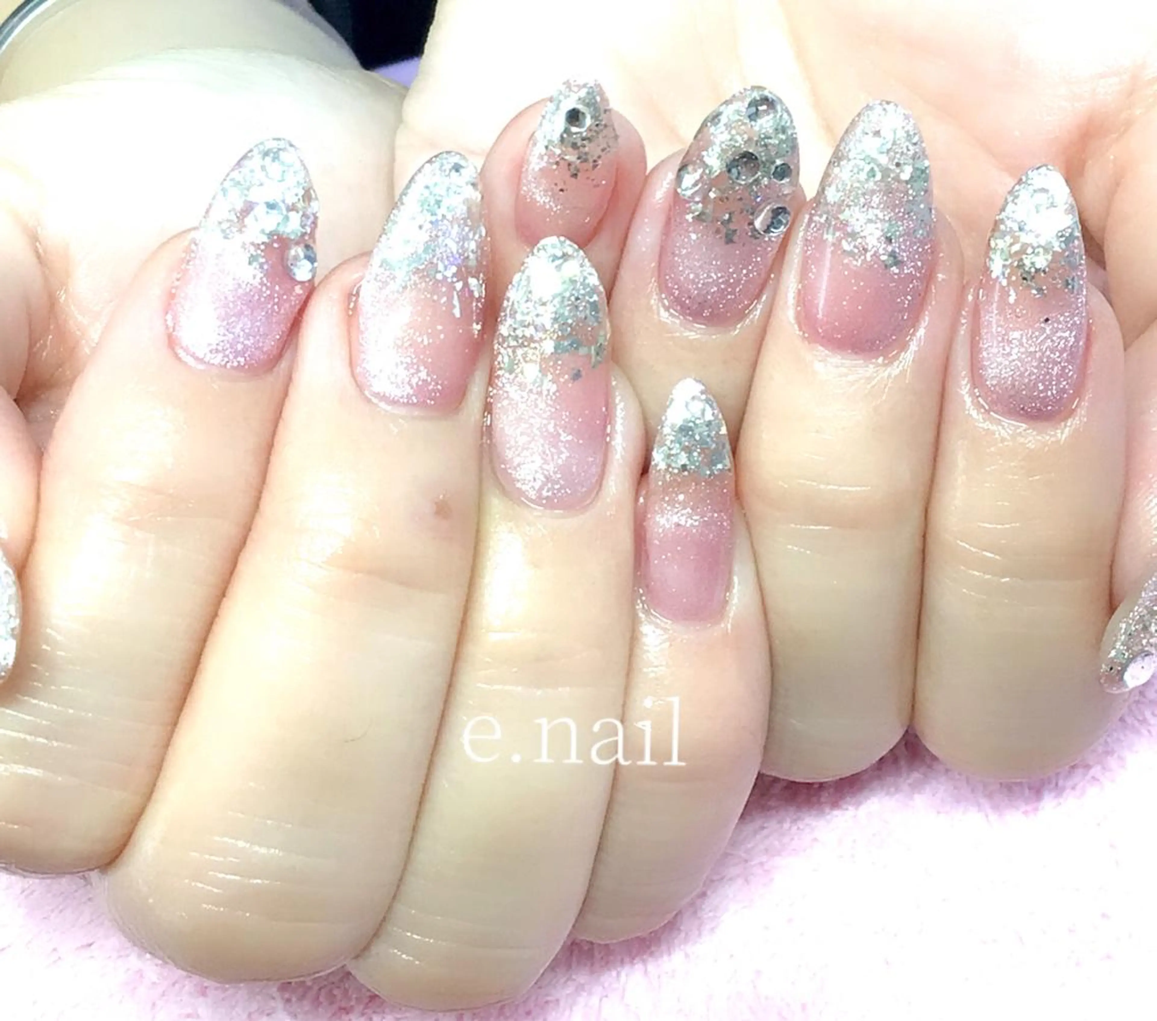 ネイル e.nail所属・和賀井 恵理のネイルデザイン