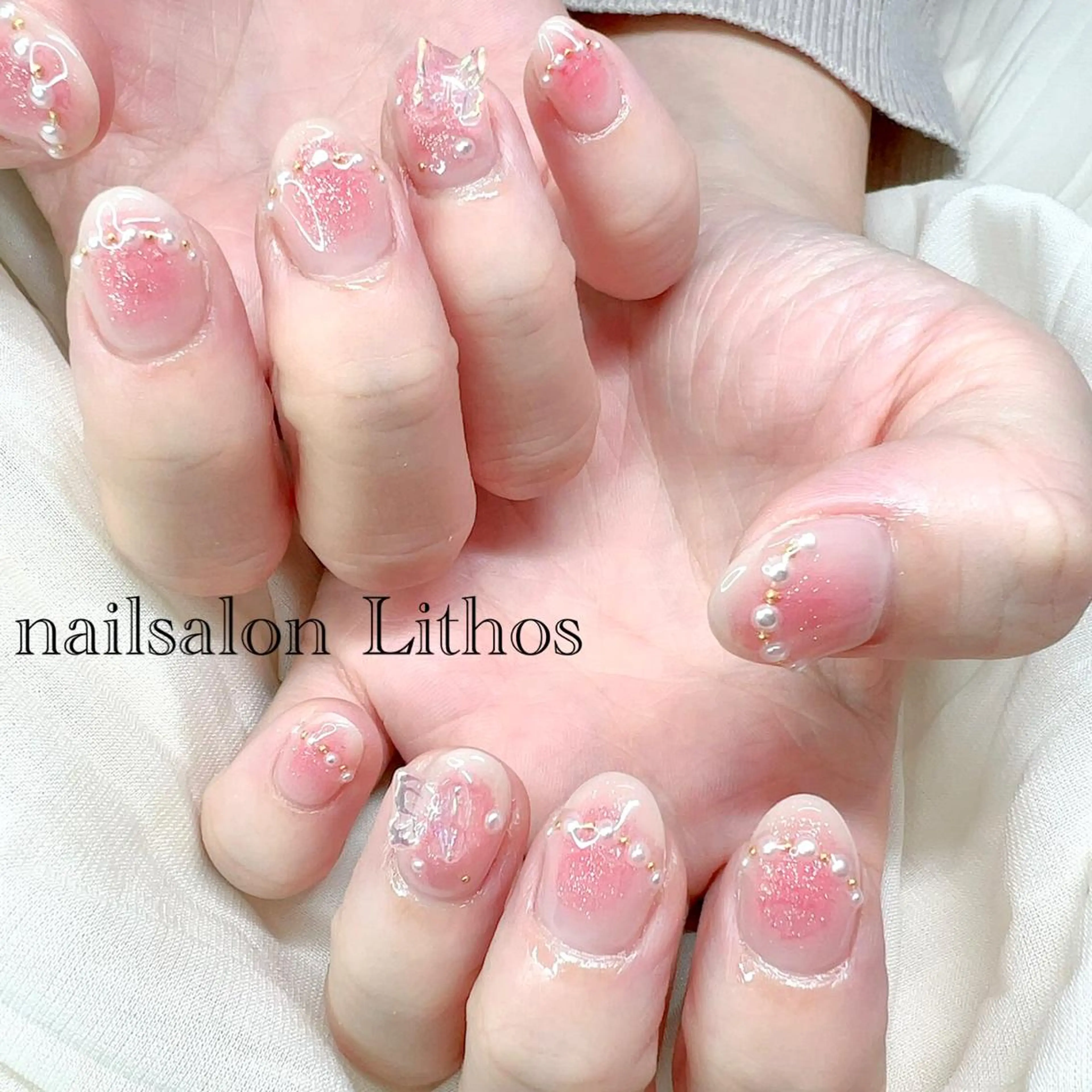 ネイル ラメ(グリッター) ハンドネイル nailsalon Lithos所属・nailsalon Recontreのネイルデザイン