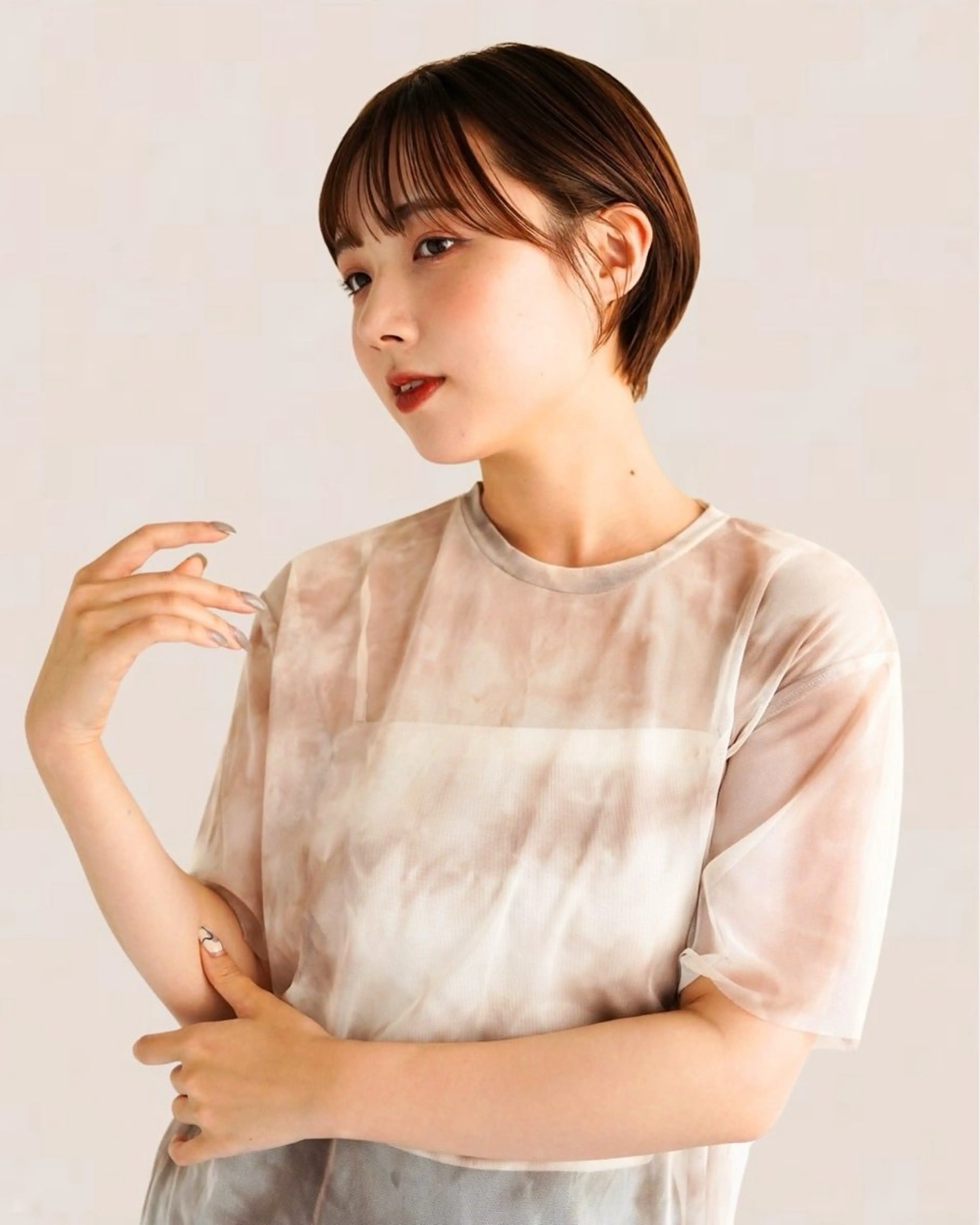 ショート カラー Joule 建山美友のヘアスタイル