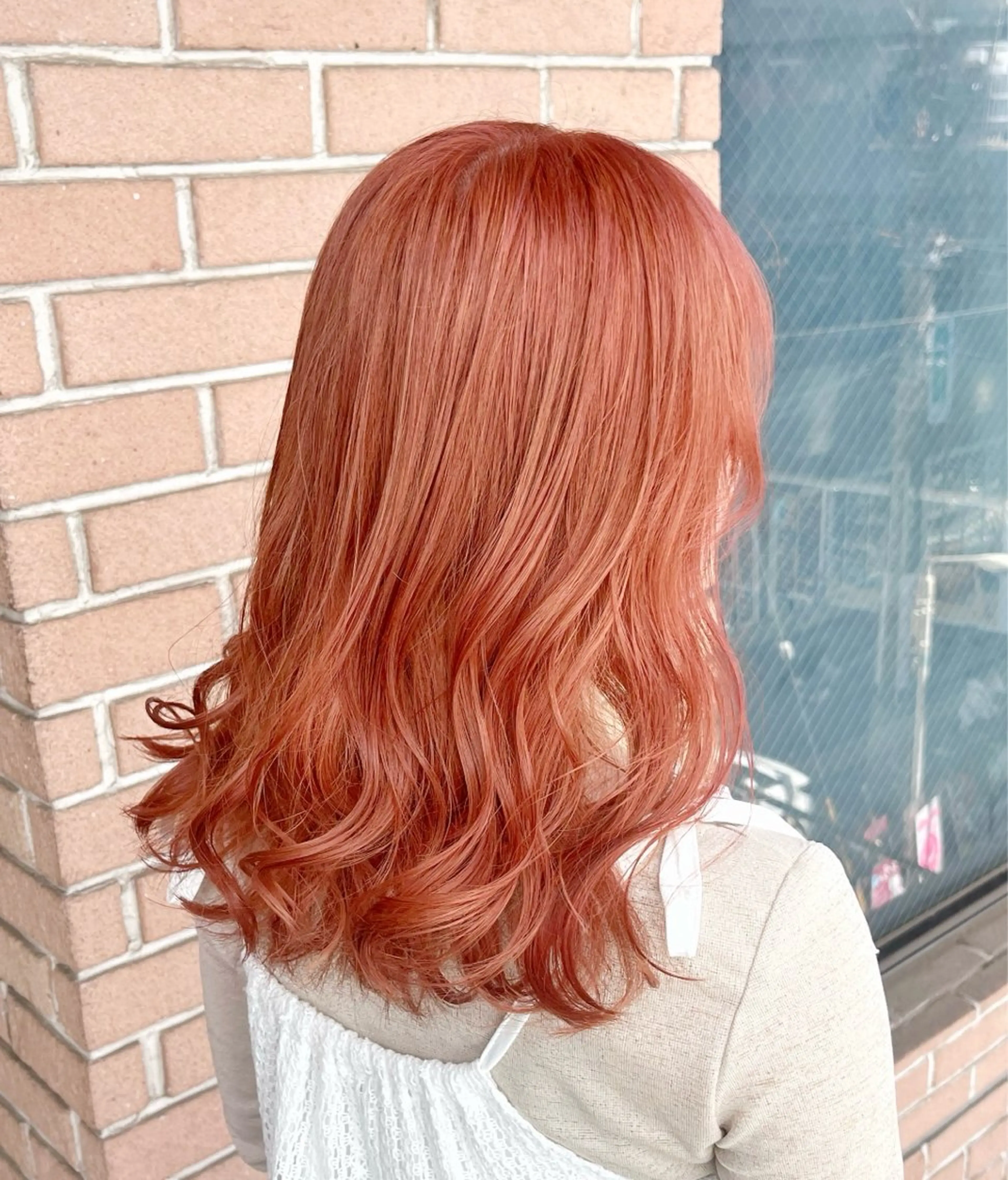 セミロング カラー ヘアアレンジ ピンクカラー🩷 ヘアセットＮＯ.1のヘアスタイル