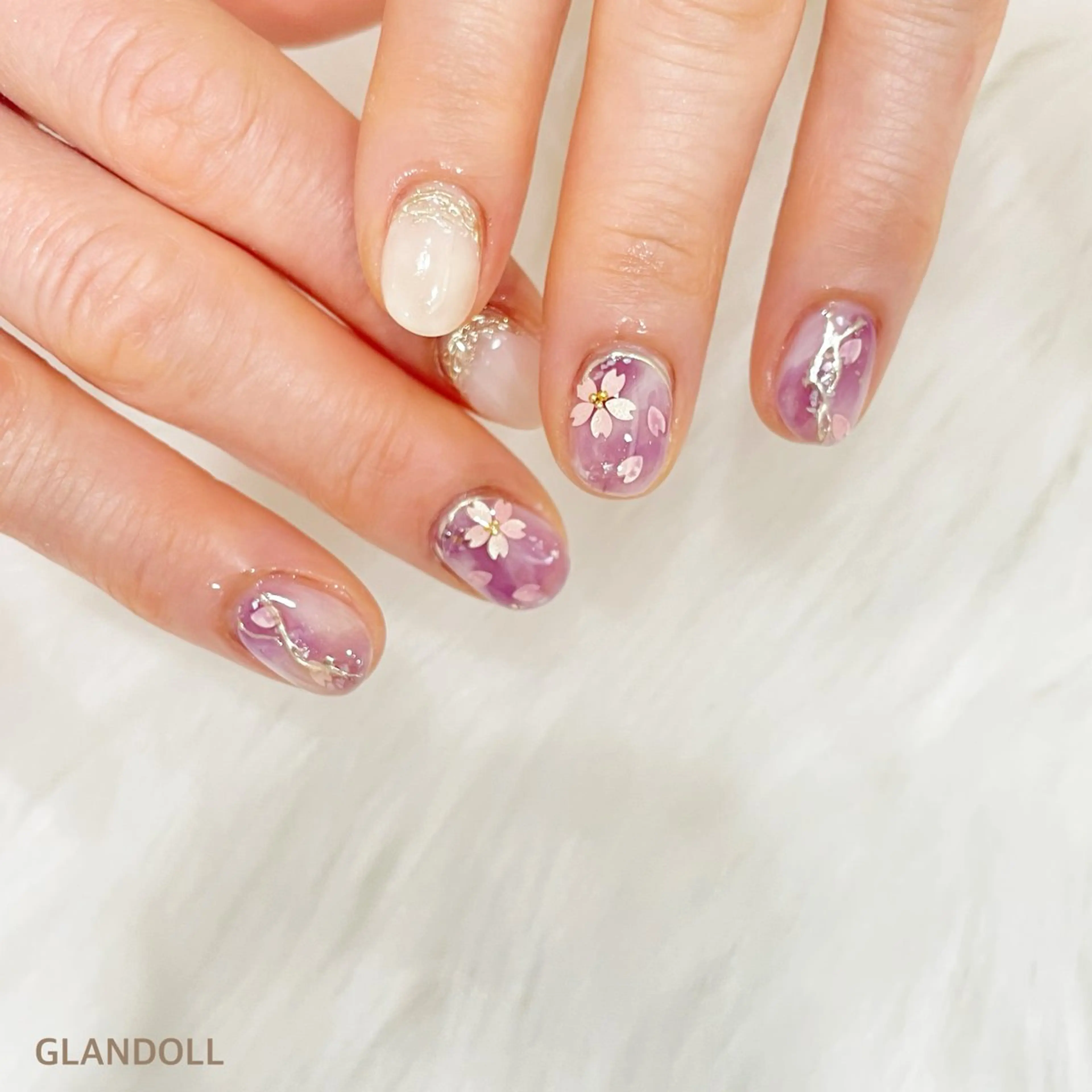 ネイル ハンドネイル GLANDOLL YURIのネイルデザイン