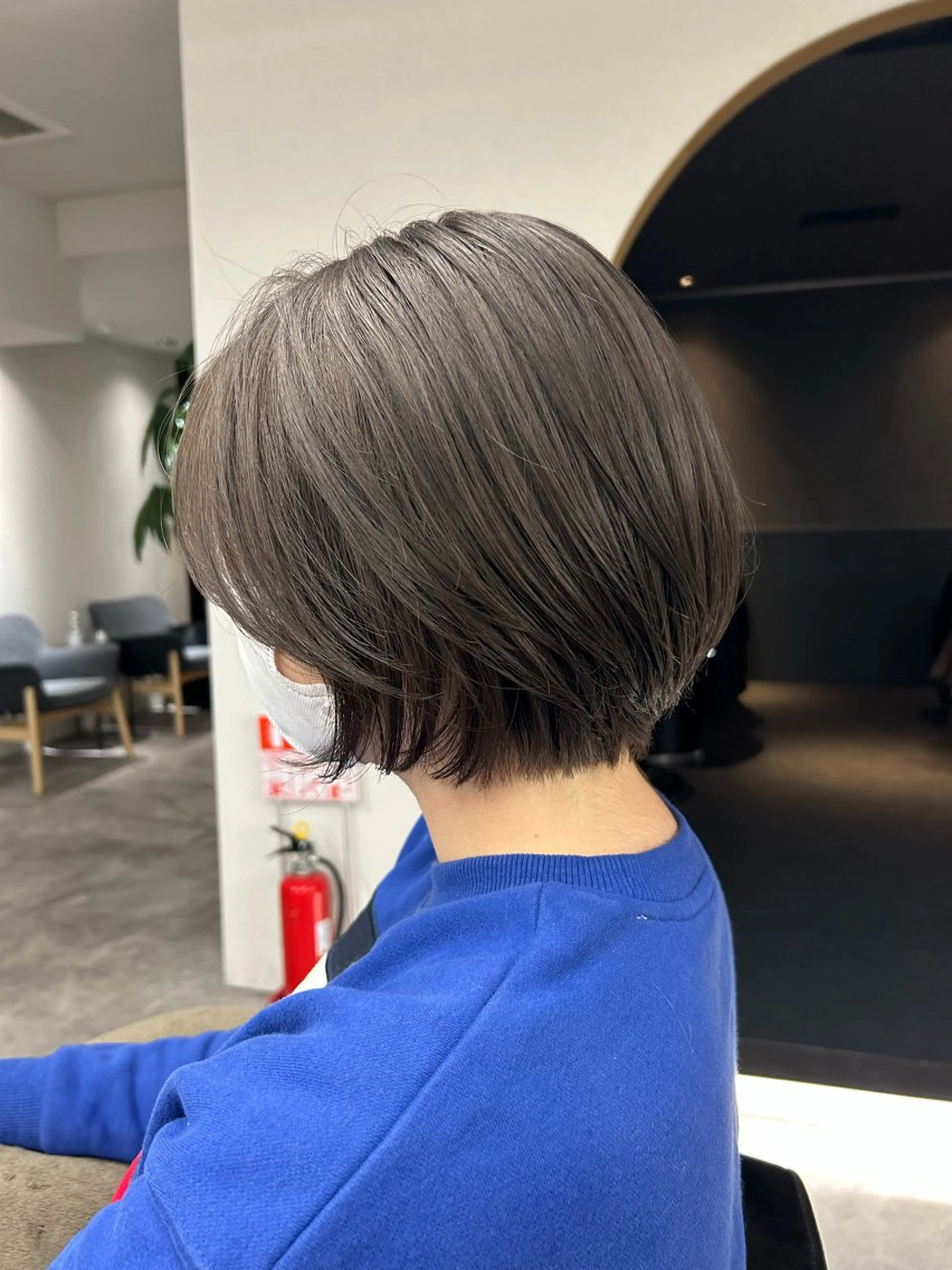 ショート カラー グレージュ カット ヘアカラー Emitas.　井上 真奈美のヘアスタイル