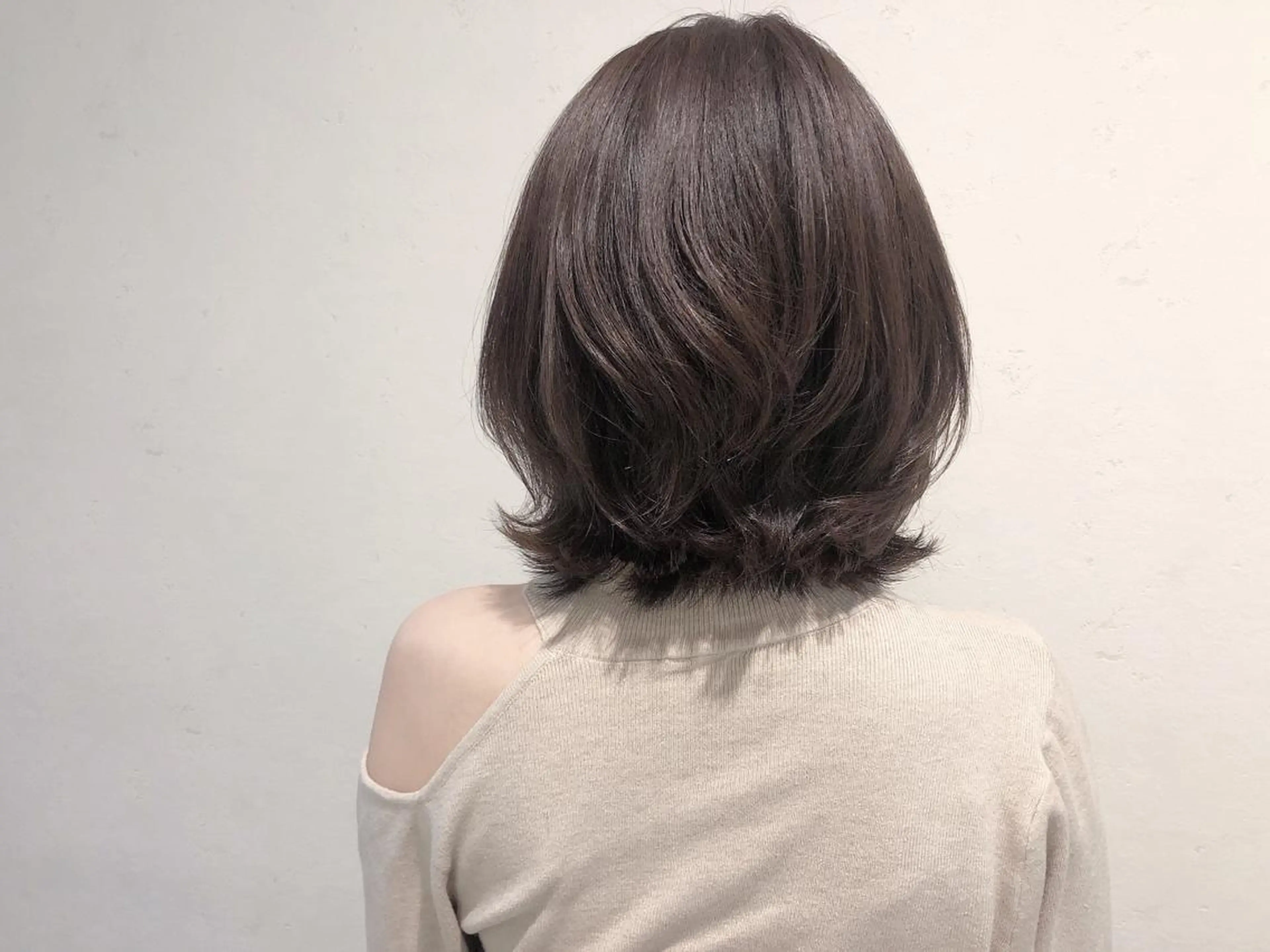 ミディアム カラー The book hand salon所属・伊藤 さやかのヘアスタイル