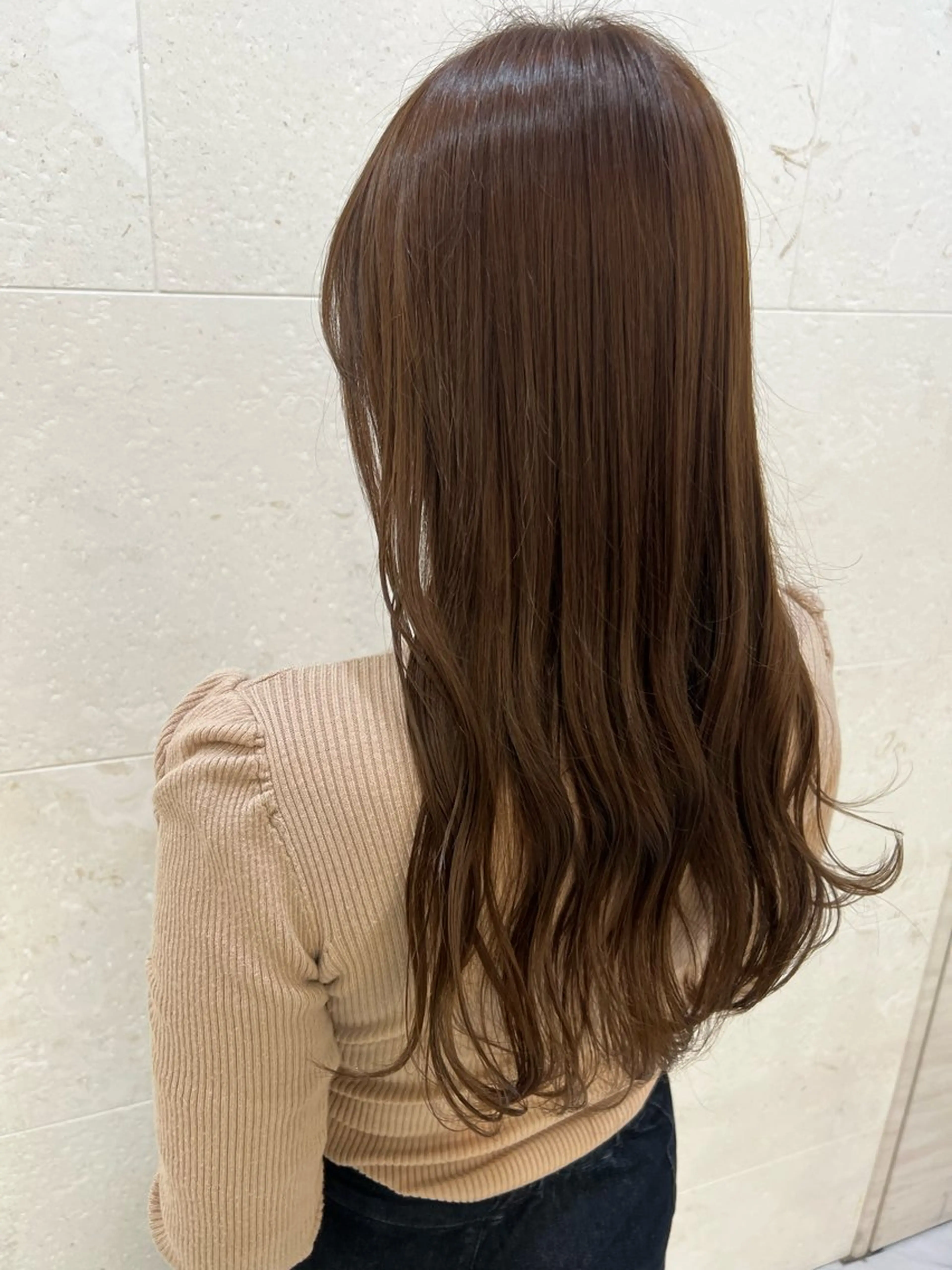 ロング カラー ブラウンカラー ラベンダーカラー ヘアカラー 鈴木 愛華のヘアスタイル