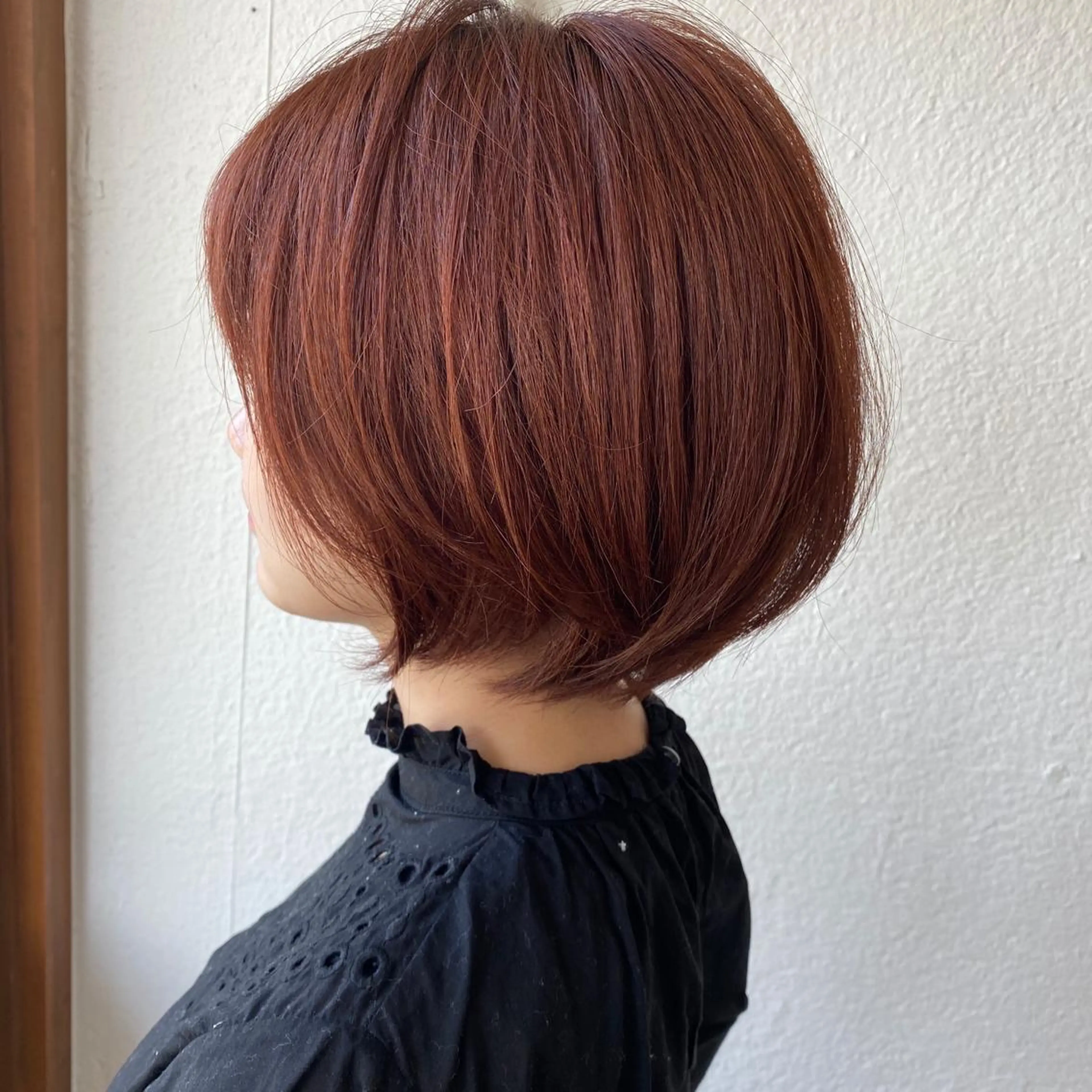 ショート カラー ブリーチ ブリーチなしカラー オレンジ ヘアカラー 入江 志穂のヘアスタイル