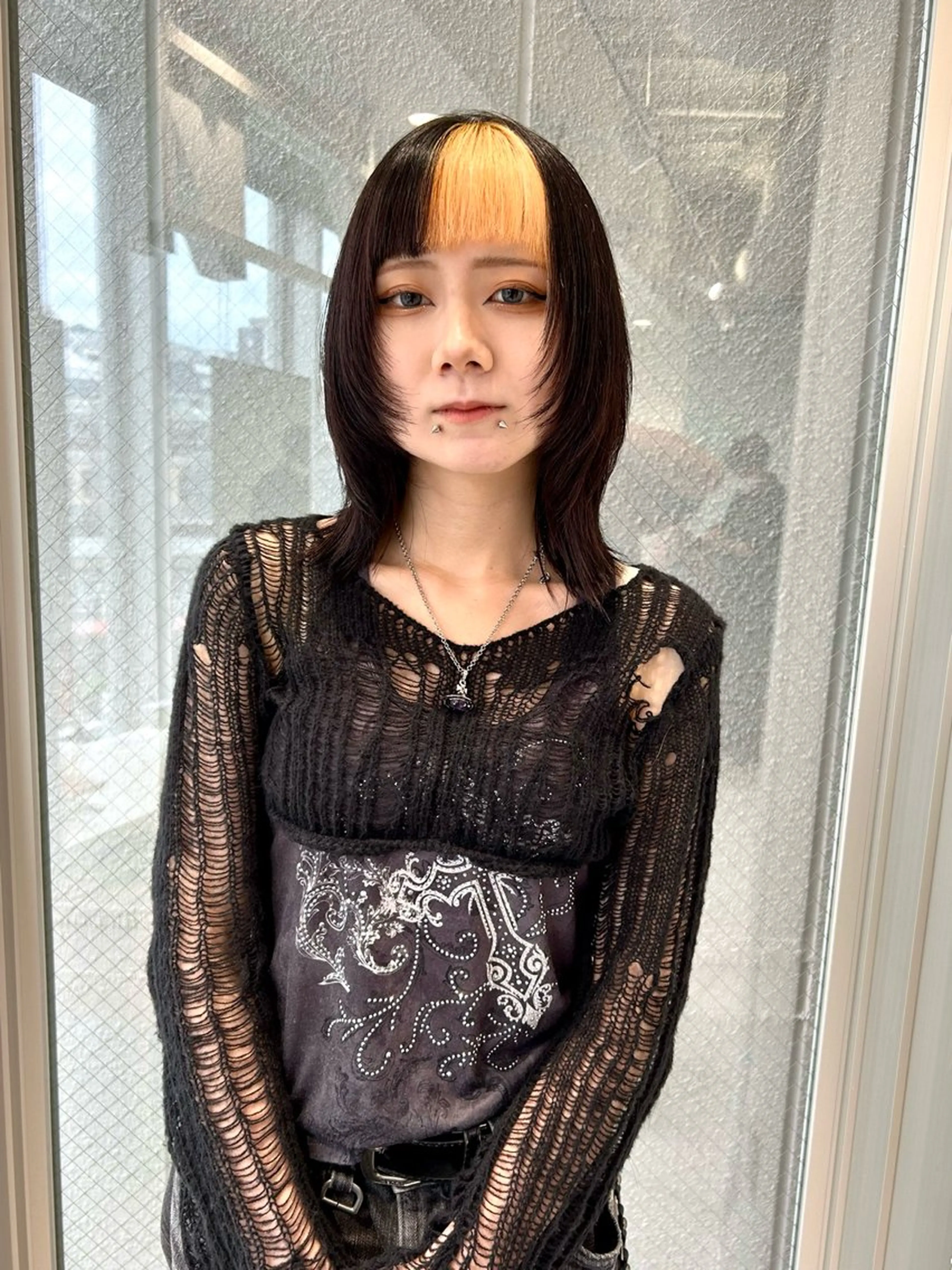ミディアム 作山 葵のヘアスタイル