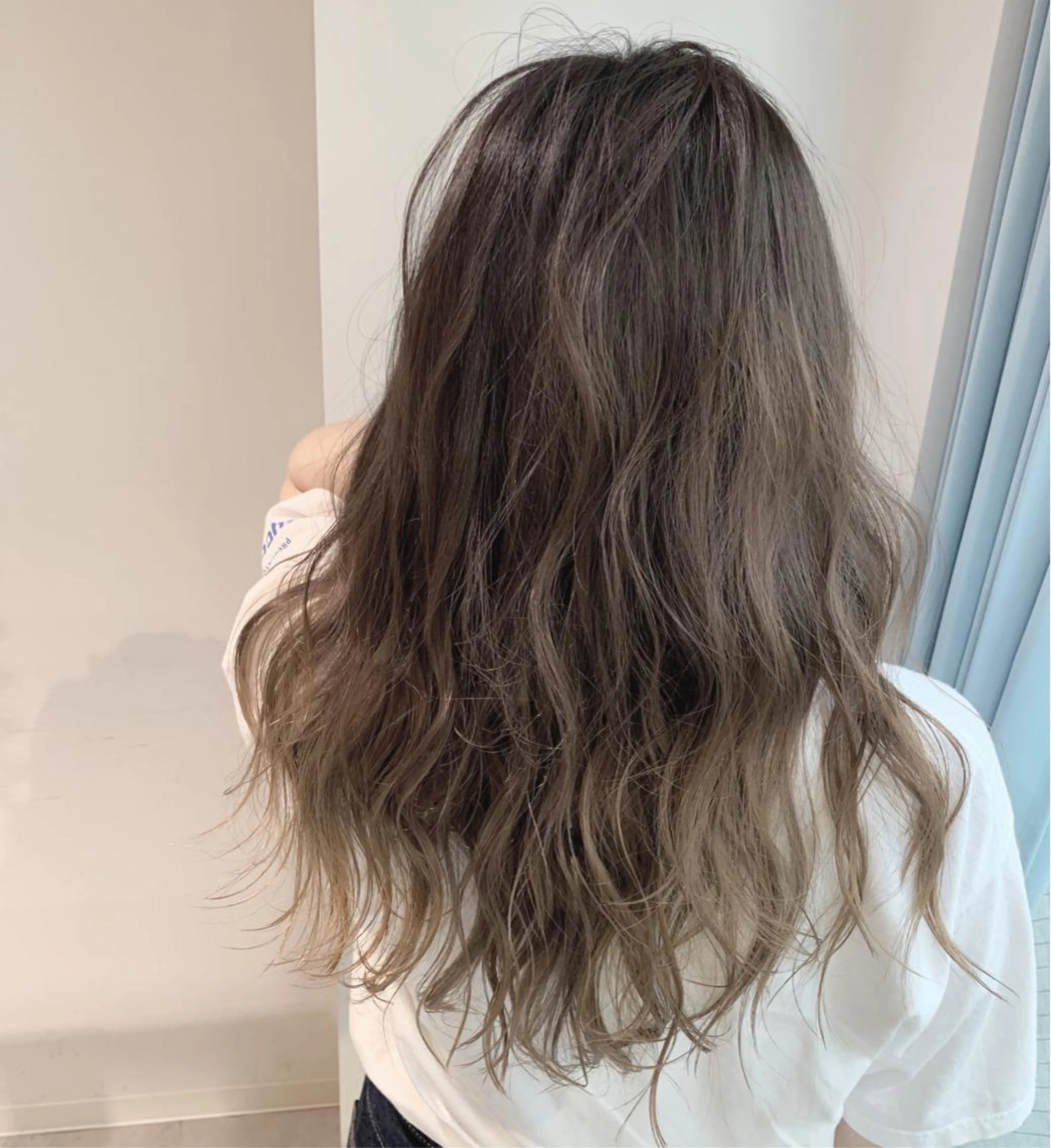 ロング カラー グラデーションカラー ヘアカラー トリートメント ヘッドスパ TOPstylist ✂️フセケイタ✂️のヘアスタイル