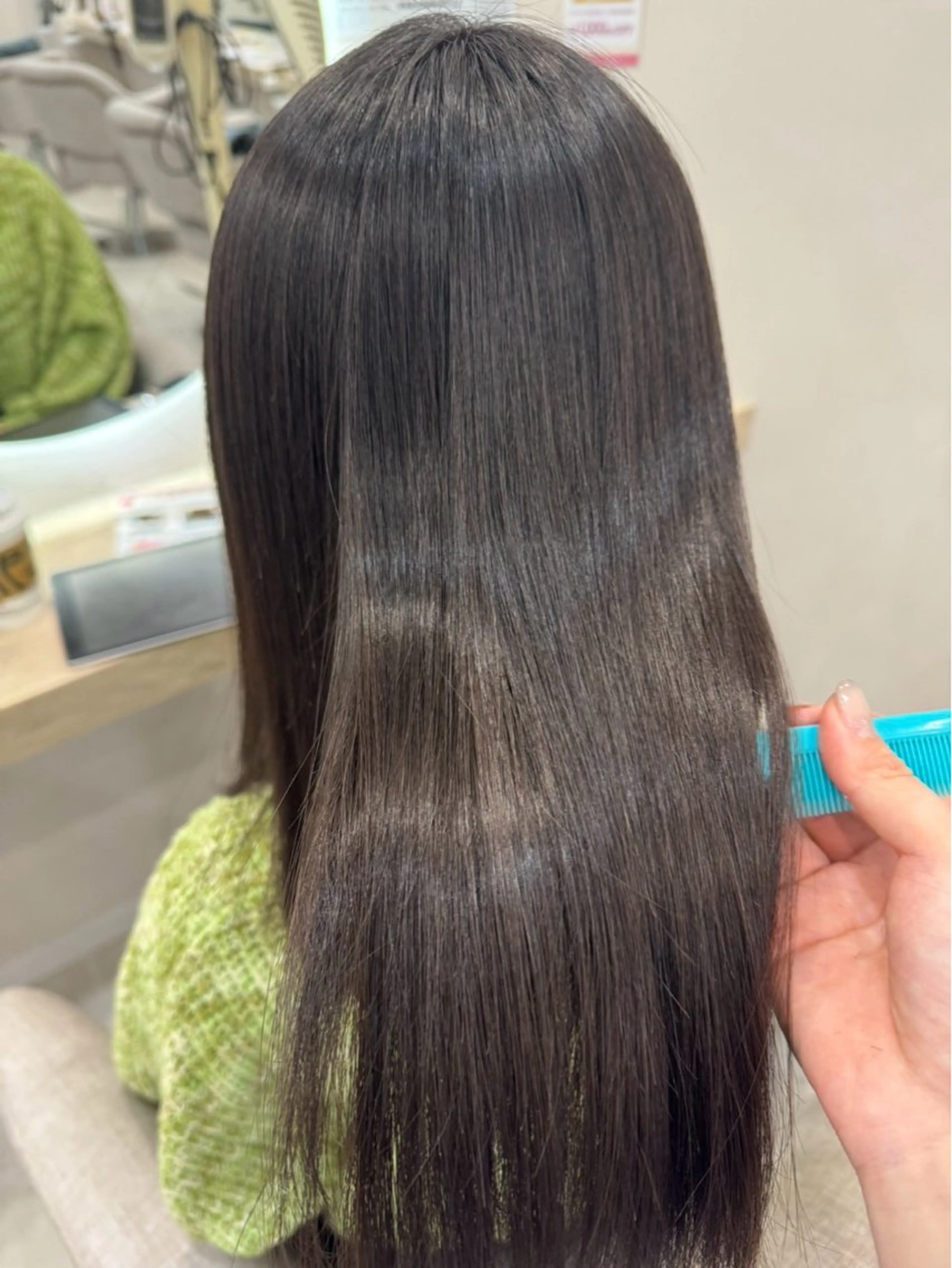 ロング 小西 りのあのヘアスタイル