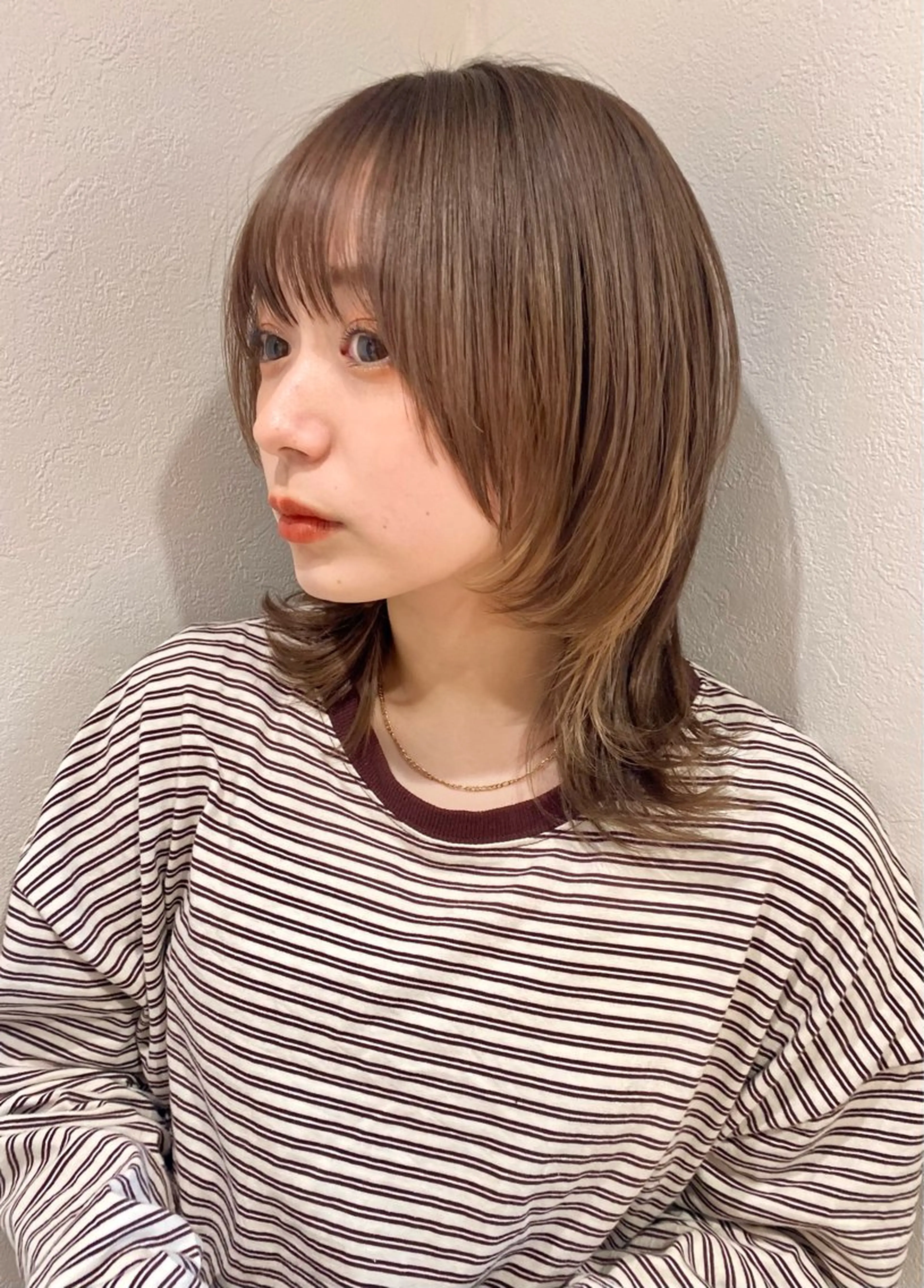 ミディアム カラー レイヤーカット ウルフカット ウルフレイヤー SALOWIN新宿三丁目【サロウィン】所属・ハッシュレイヤー💐 透明感カラー💐青木のヘアスタイル
