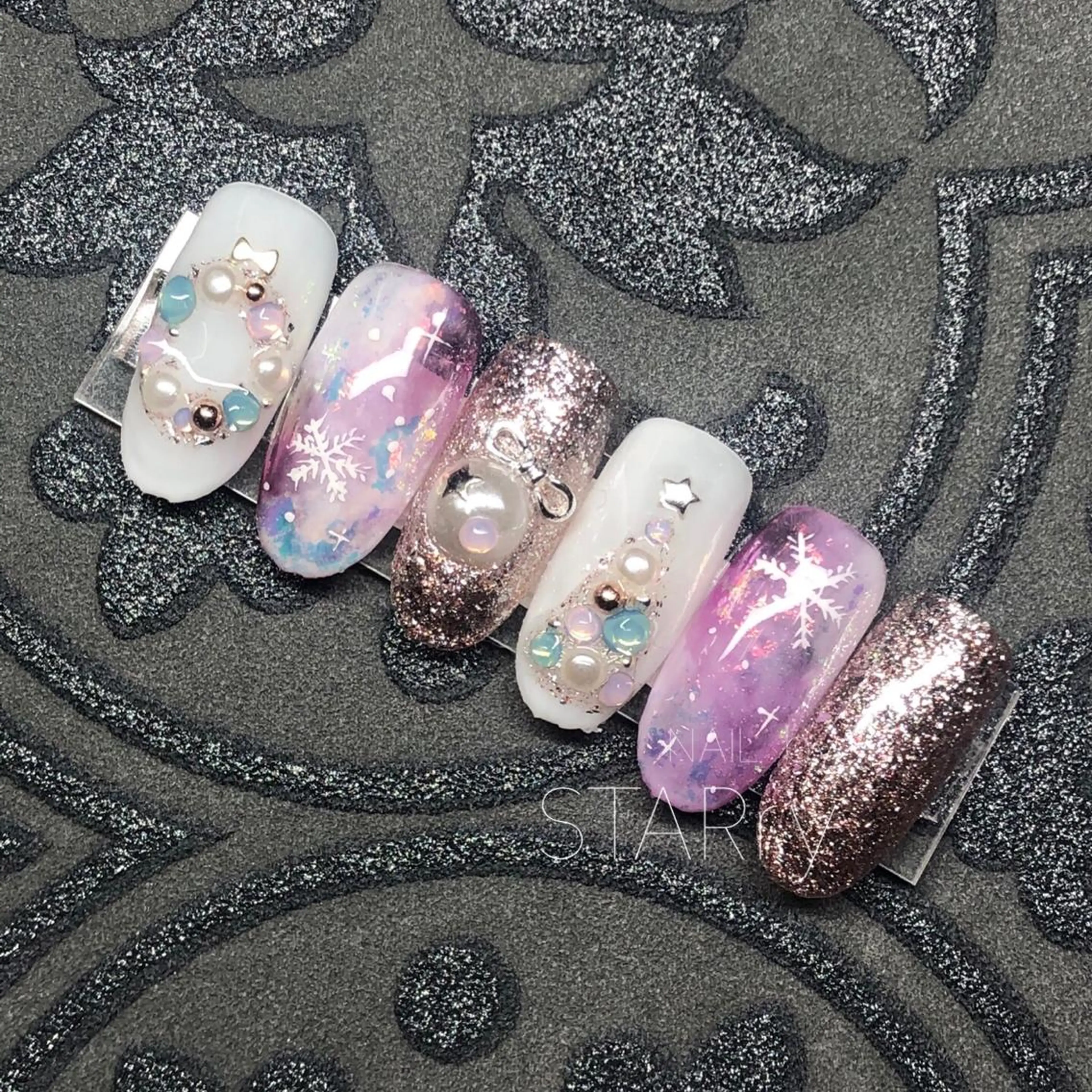 ネイル アートネイル ジェルネイル ニュアンスネイル 冬ネイル クリスマス NAIL by STARry 川口のネイルデザイン