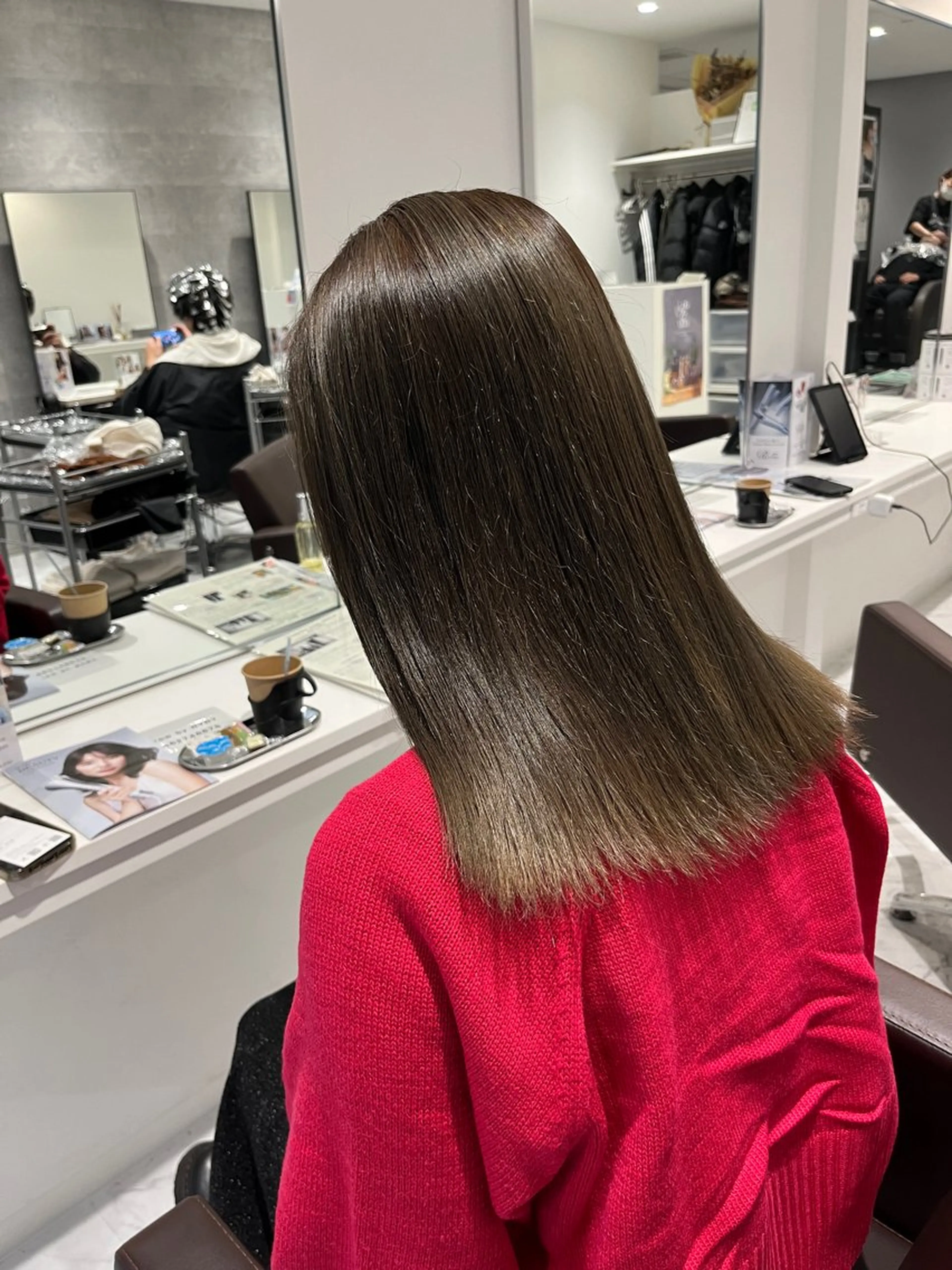 ミディアム カラー カット ヘアカラー 坂本 理輝のヘアスタイル