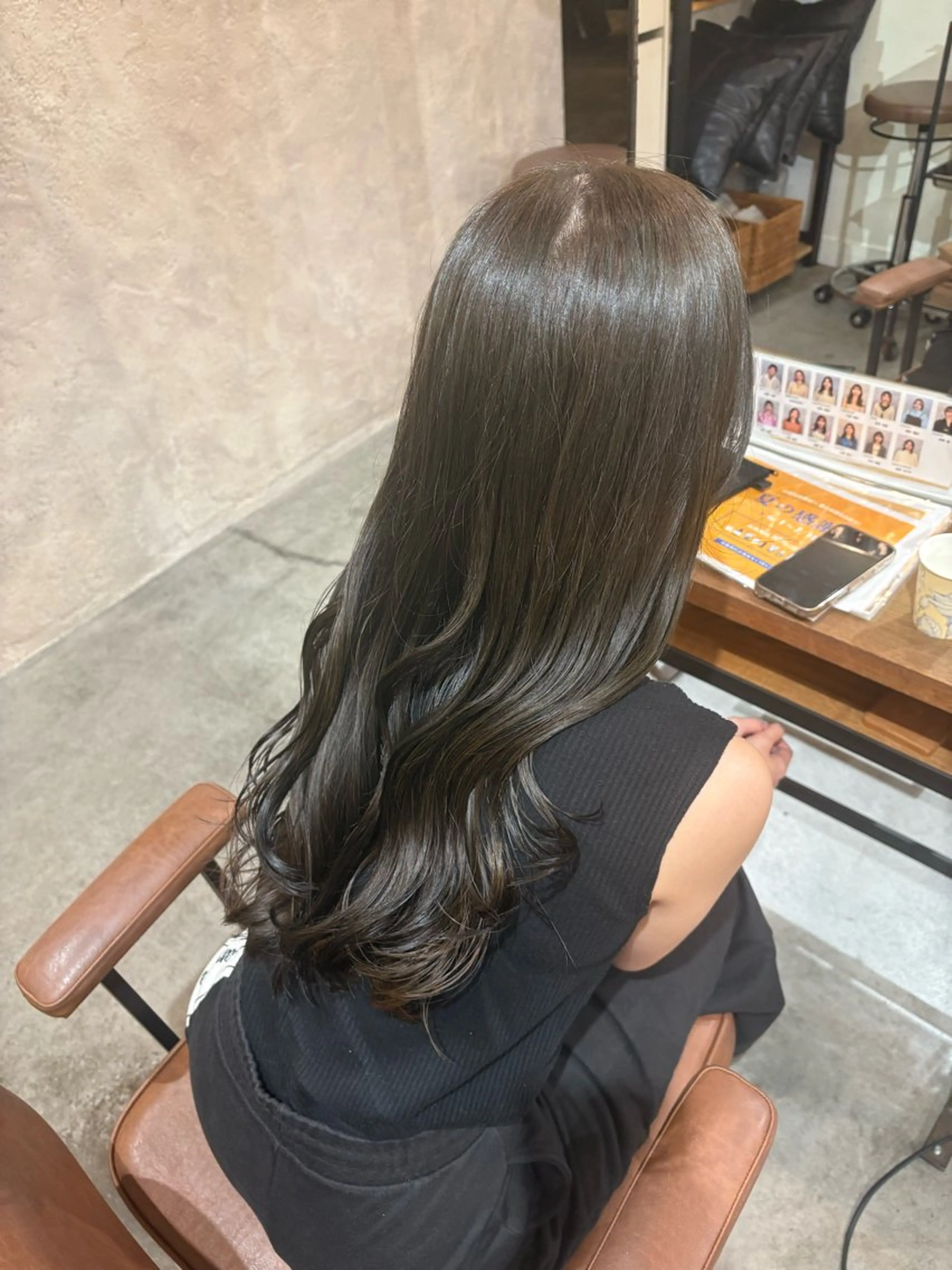 ロング ヘアカラー 【梅田カラーモデル】 ミコのヘアスタイル