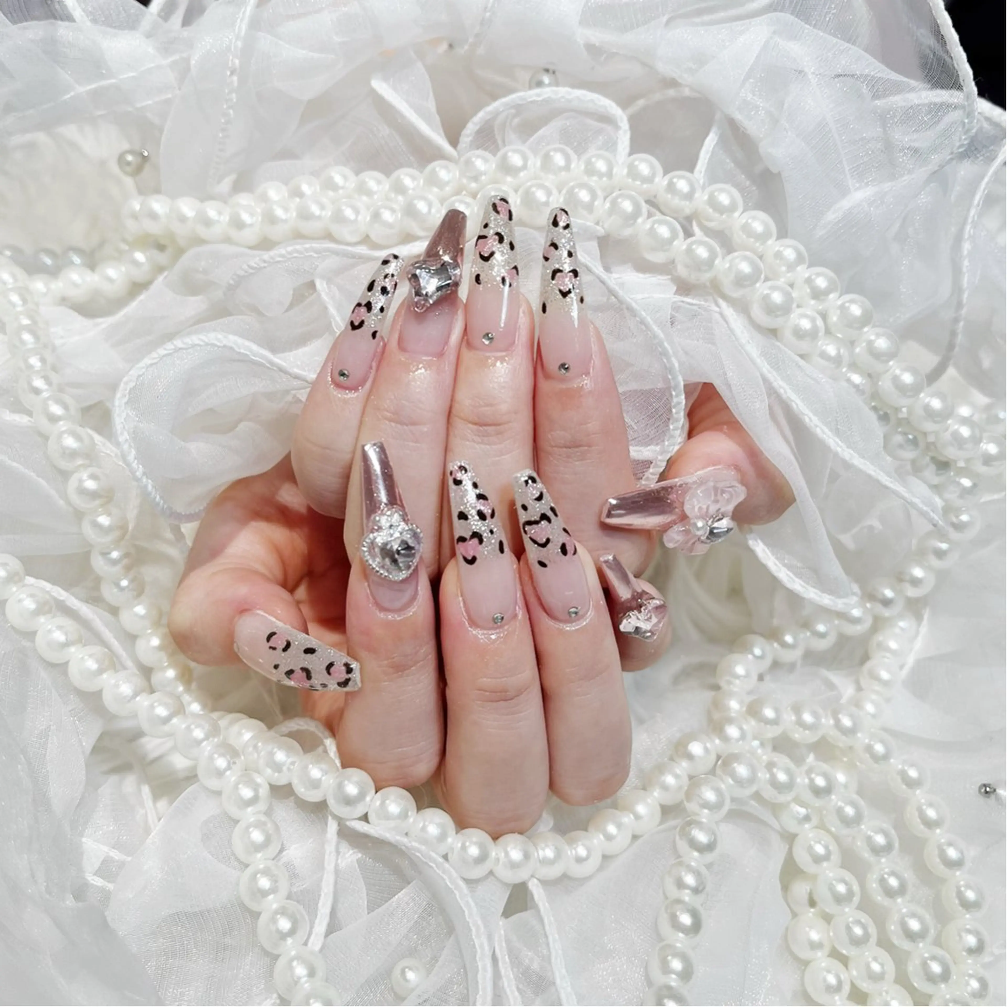 ネイル ハンドネイル WISTERIA aisaのネイルデザイン