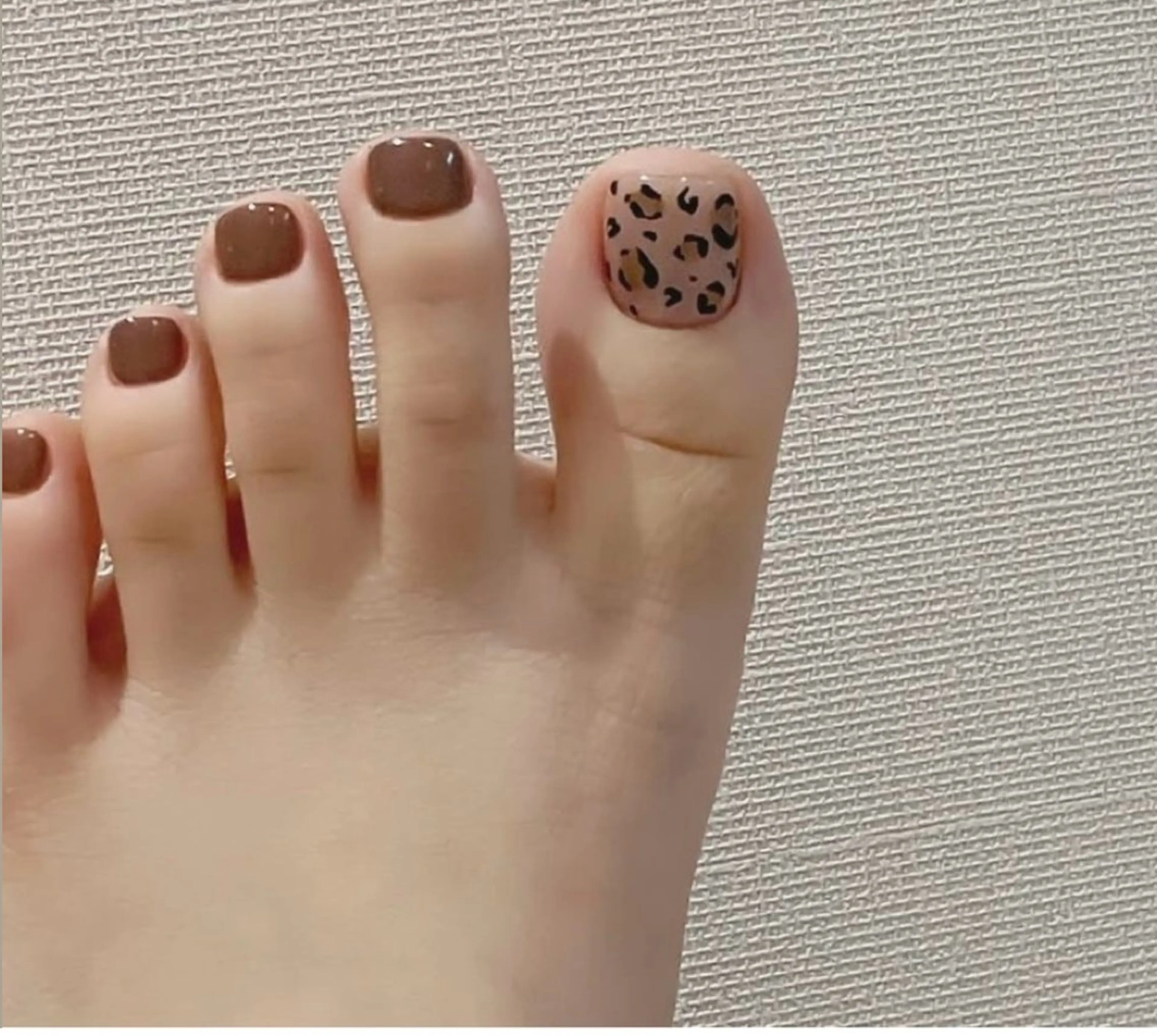 ネイル 長さ出し フットネイル フレンチネイル ジェルネイル マグネットネイル Kawaii Nail Salon所属・Kawaii-jp Tomisatoのネイルデザイン