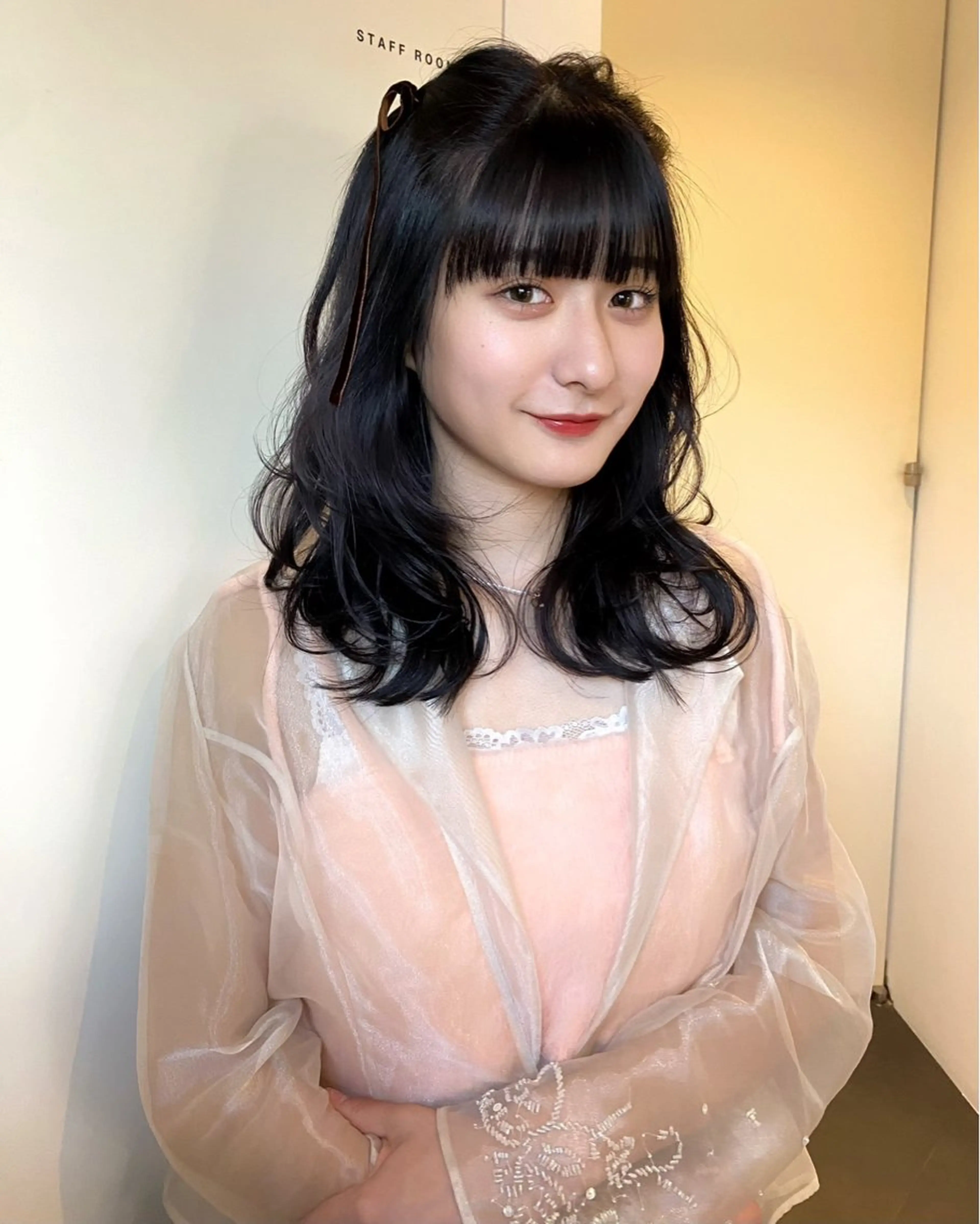 カラー 透明感カラー ラベンダーカラー ラベンダーグレー ヘアカラー mizuki/ピンク ベージュ.レイヤーのヘアスタイル