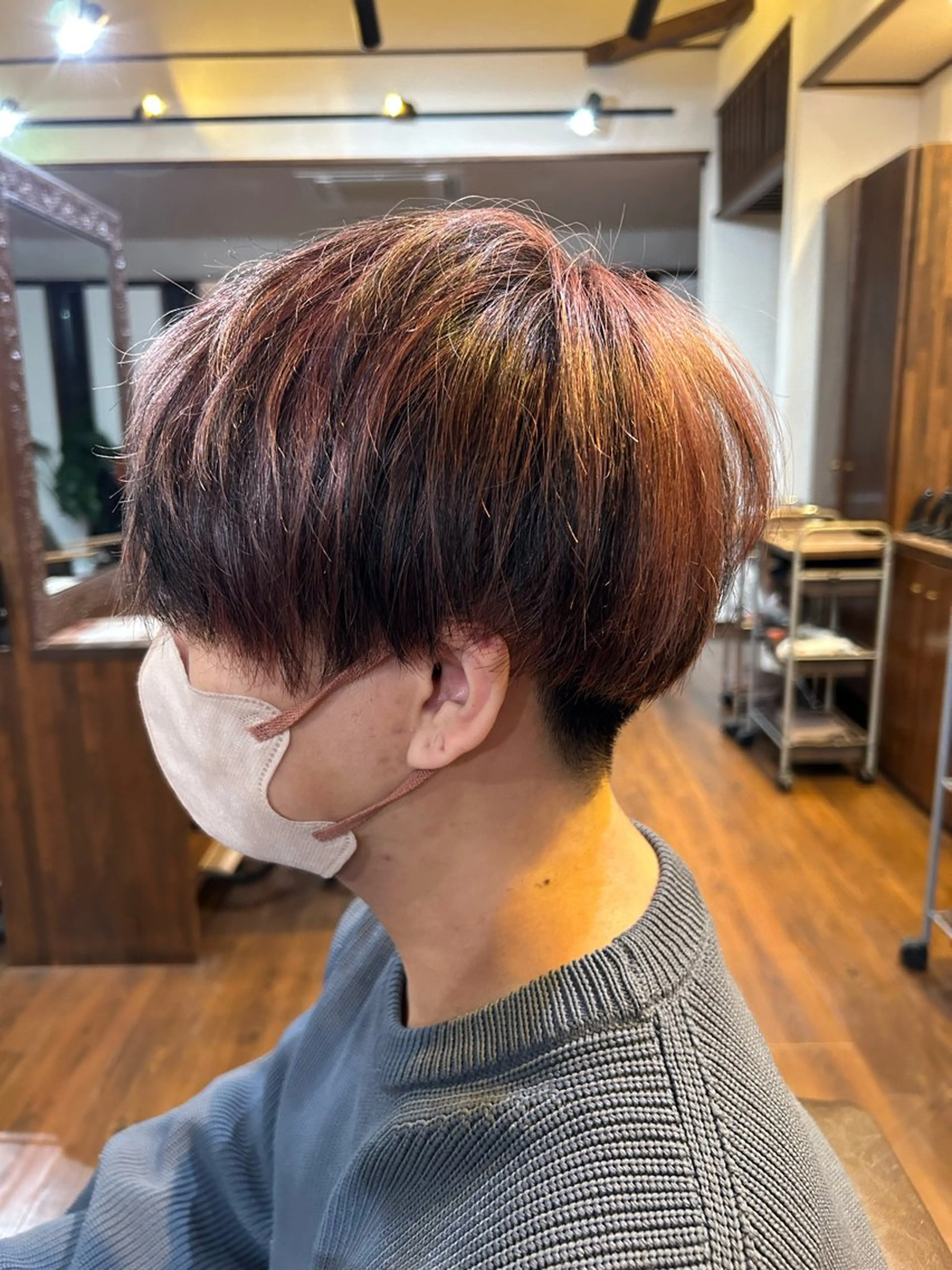 カラー メンズ メンズハイライト デザインカラー ハイライトカラー 美容室　Luccica HAWAII所属・村田 翔のヘアスタイル