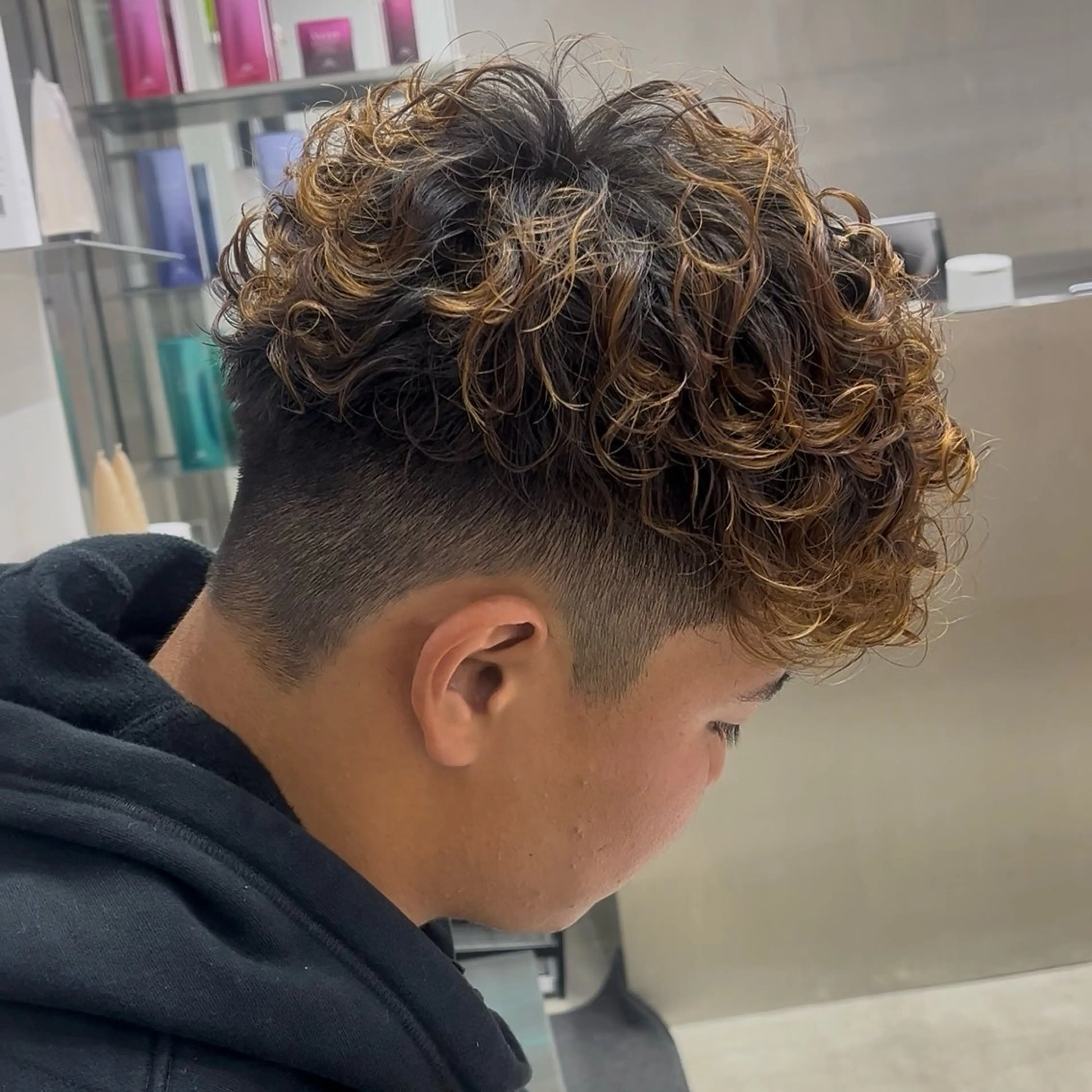 パーマ メンズ カット パーマ 夏果⭐︎fifth 天神 海外風パーマのヘアスタイル