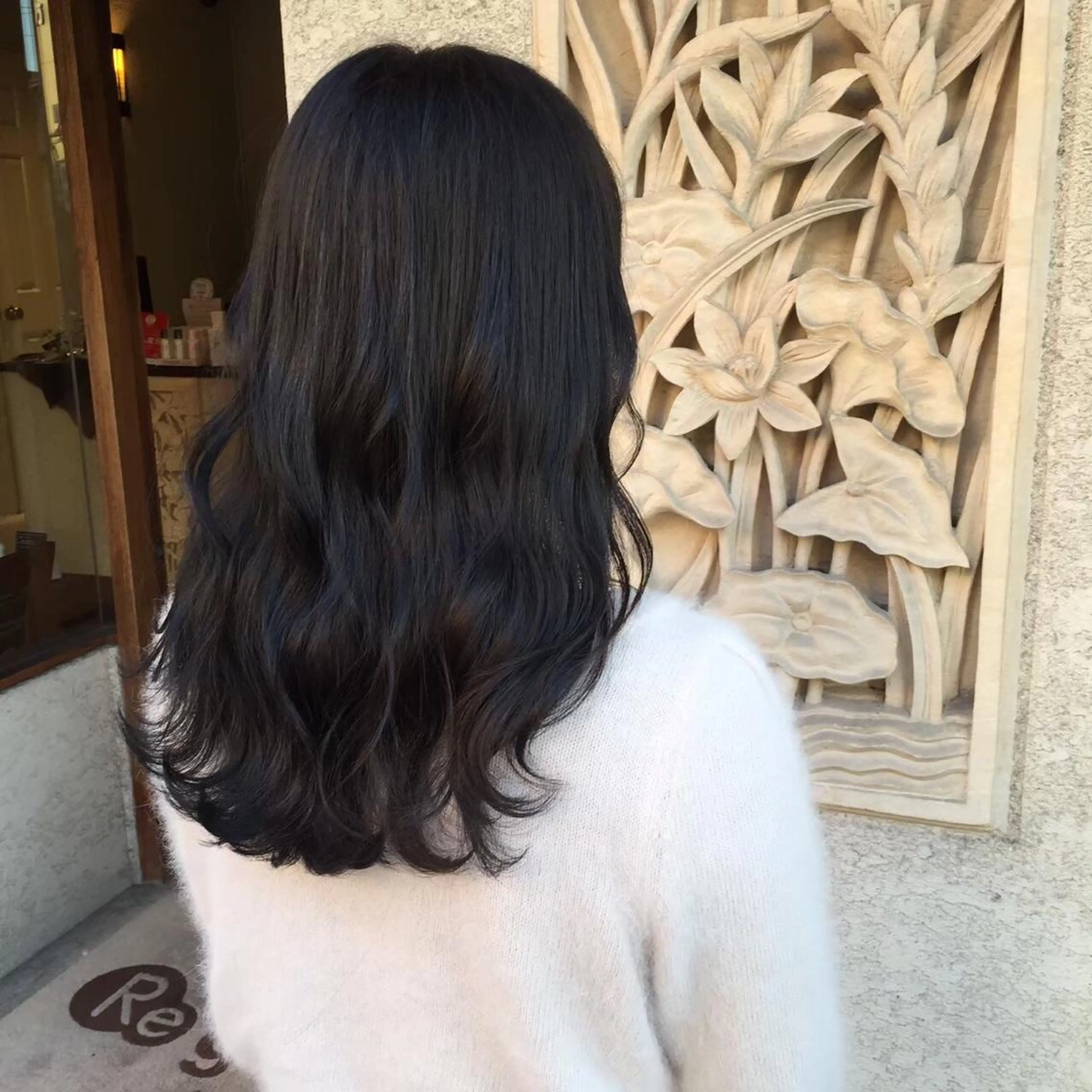 セミロング カラー ヘアアレンジ 黒髪 ブルーカラー ブルーブラック ヘアカラー トリートメント 中津/柔らかカラー/ ナガオ　イズミのヘアスタイル