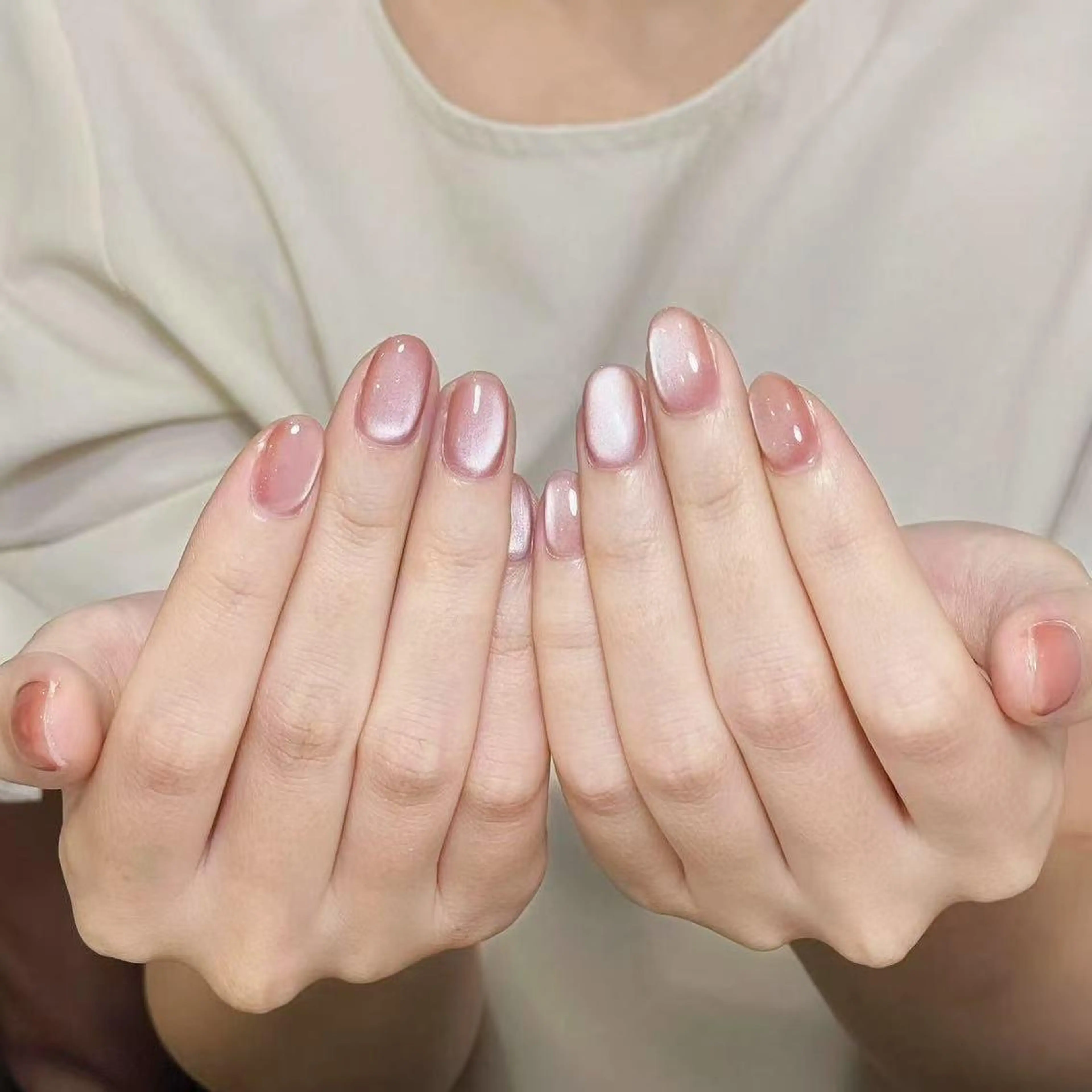 ネイル アートネイル オーロラネイル ガーリー キラキラネイル 韓国ネイル ハンドネイル DIAMOND 💅のネイルデザイン