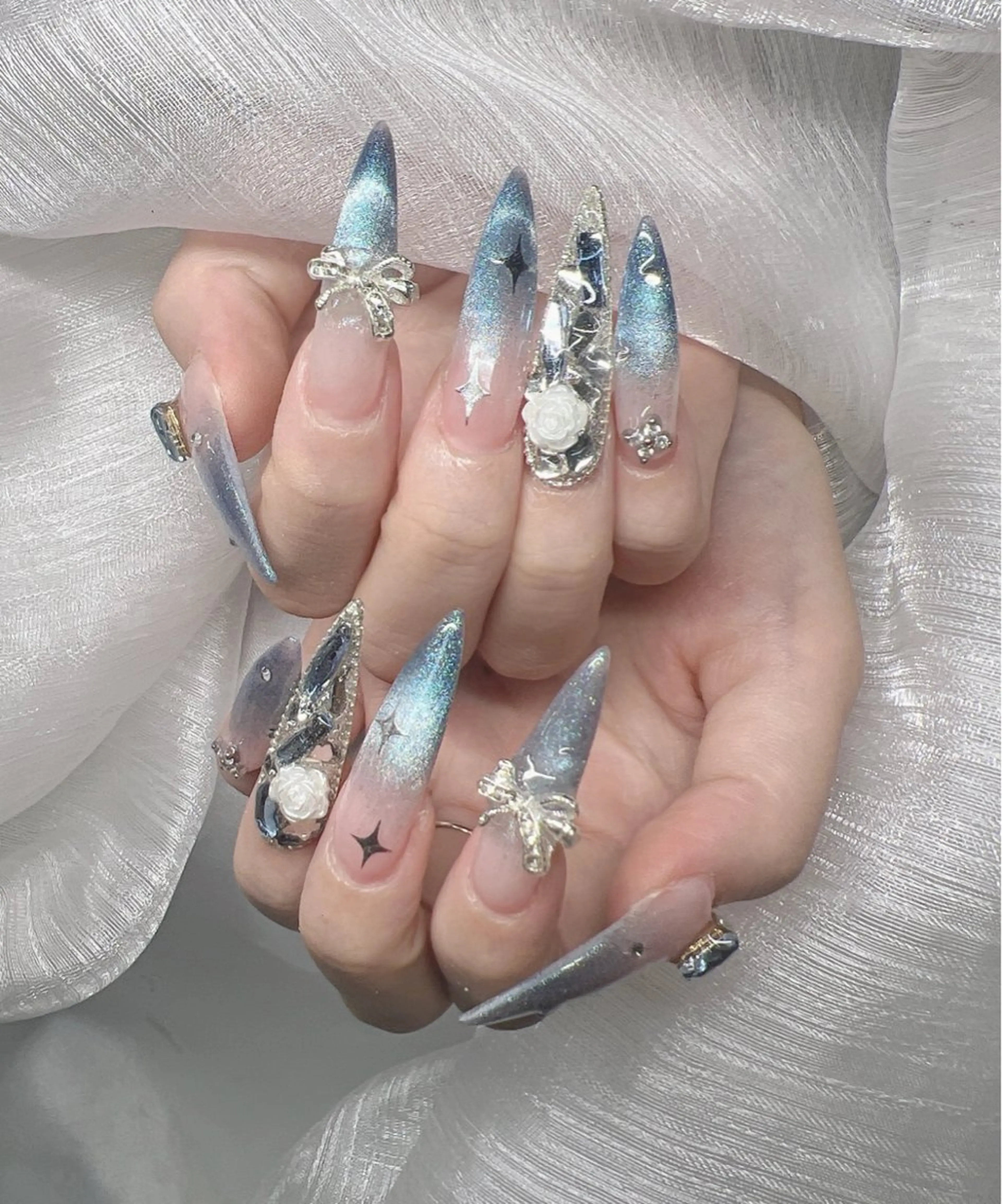 ネイル ハンドネイル Lee Nailsのネイルデザイン