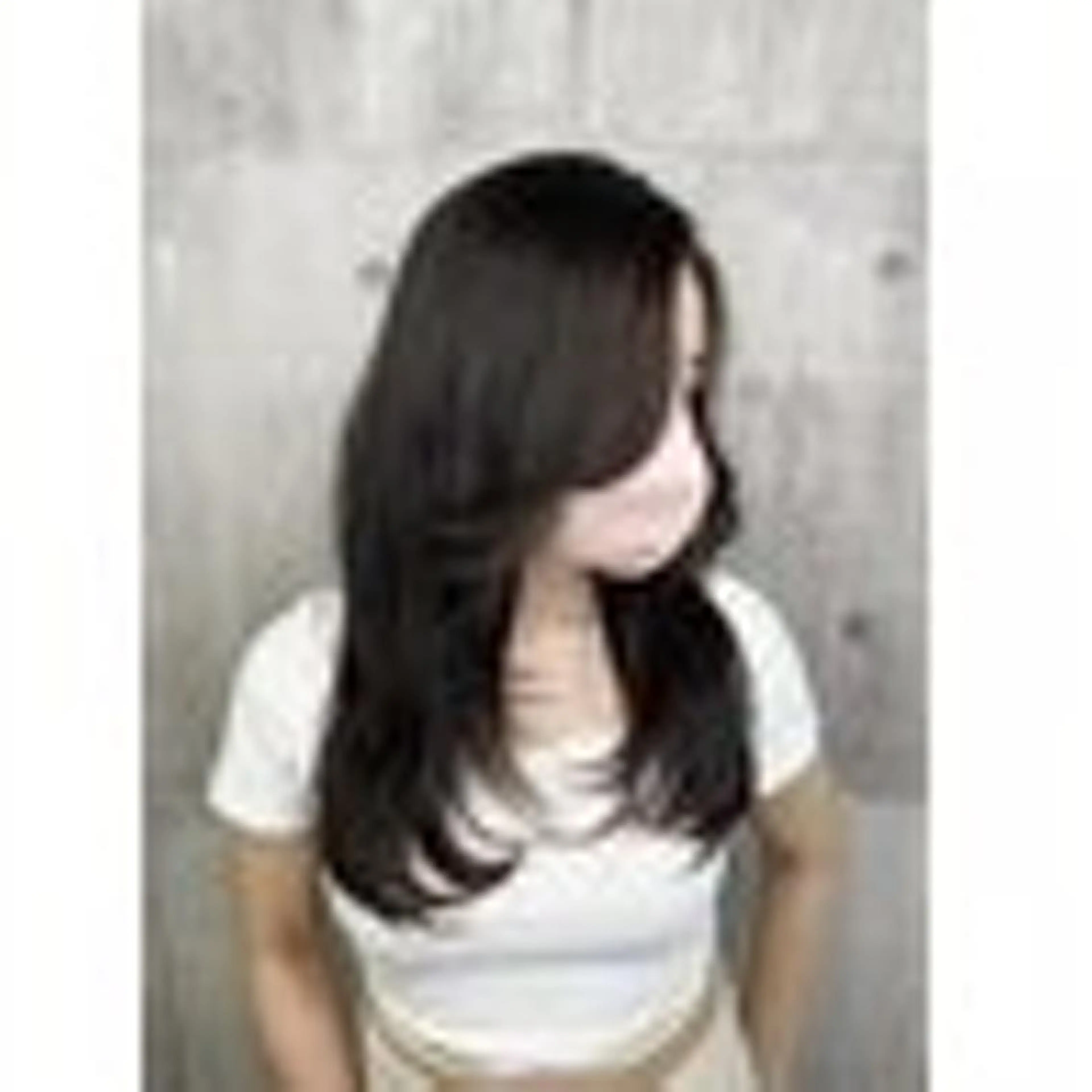 ロング カット GENDER hairのヘアスタイル