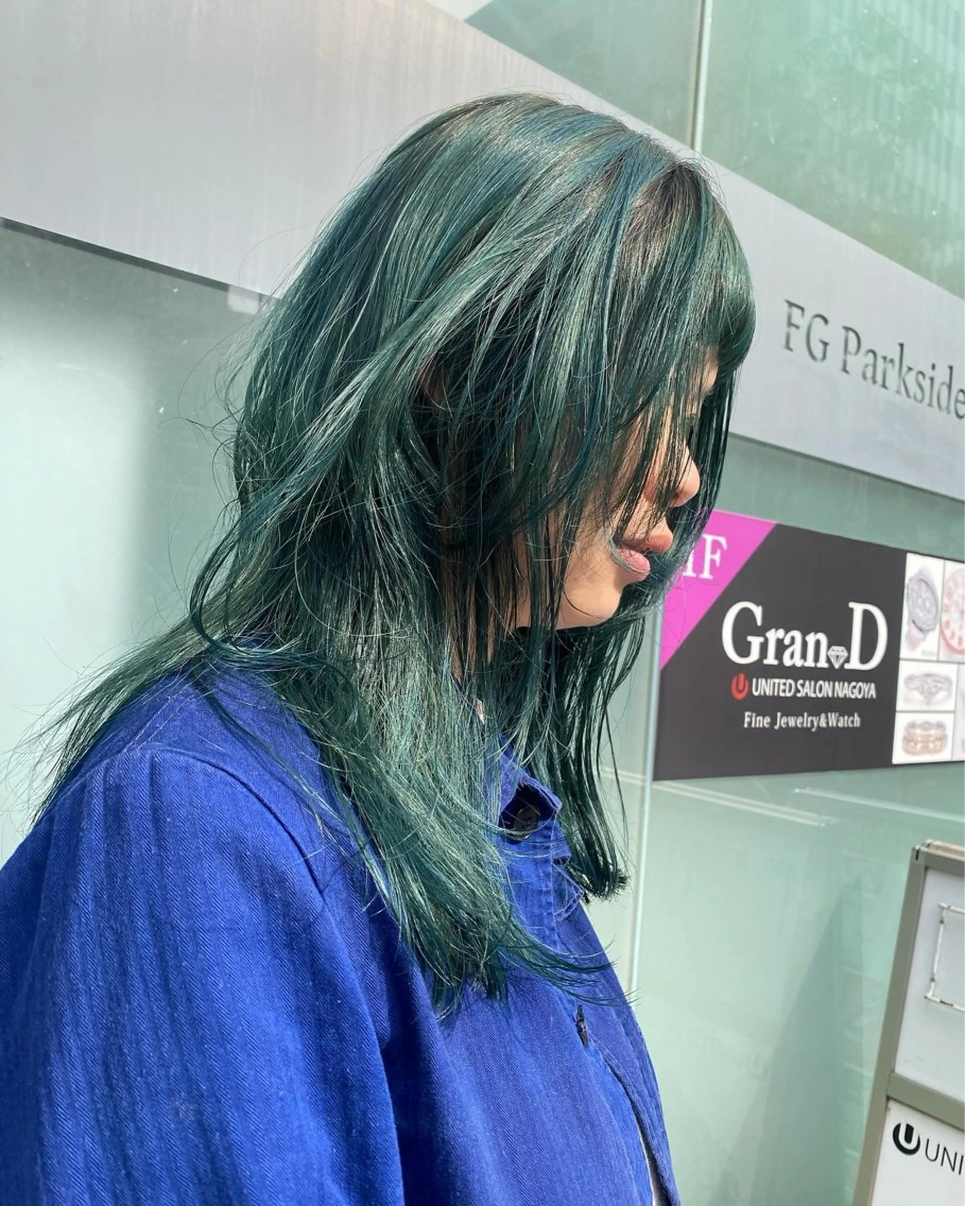 セミロング ヘアカラー sea's所属・ヒラカホ/矢場町/ ブリーチ/似合わせのヘアスタイル