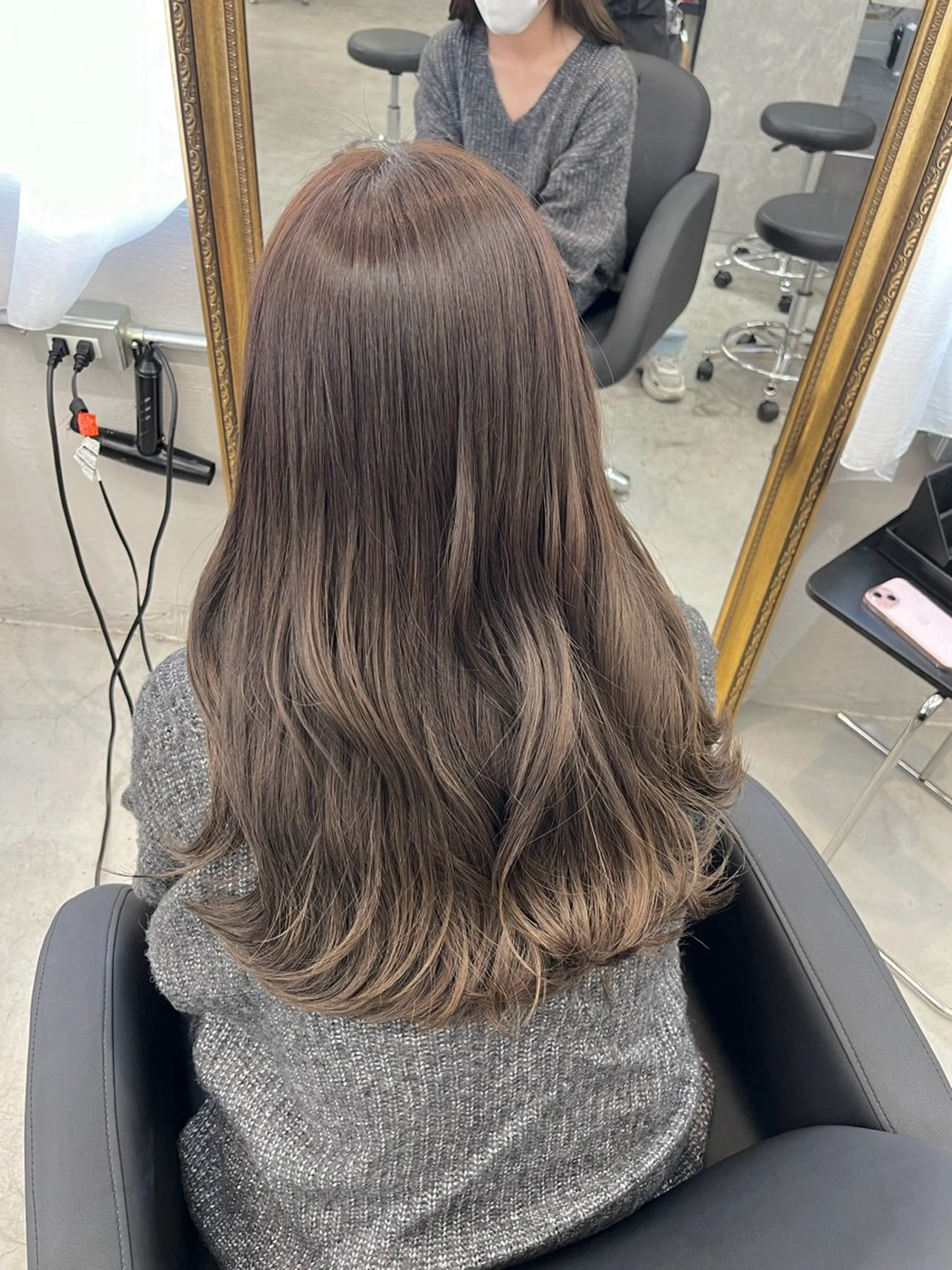 【11、12月限定】ダブルカラー(ブリーチ込)+艶トリートメントの写真