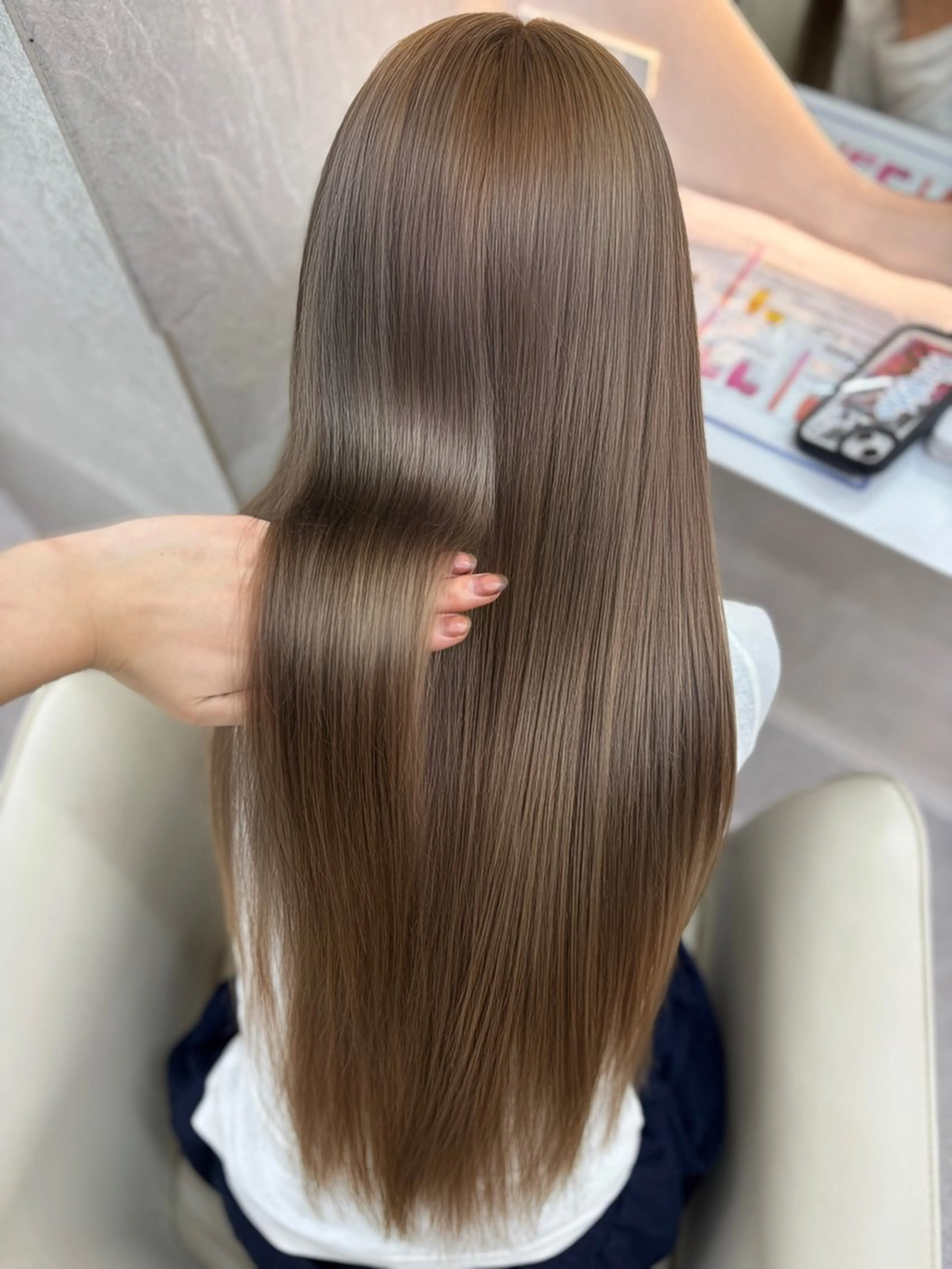 ロング カラー ベージュカラー ミルクティーベージュ 🎀asumi/大宮 /ブリーチモデル🎀のヘアスタイル