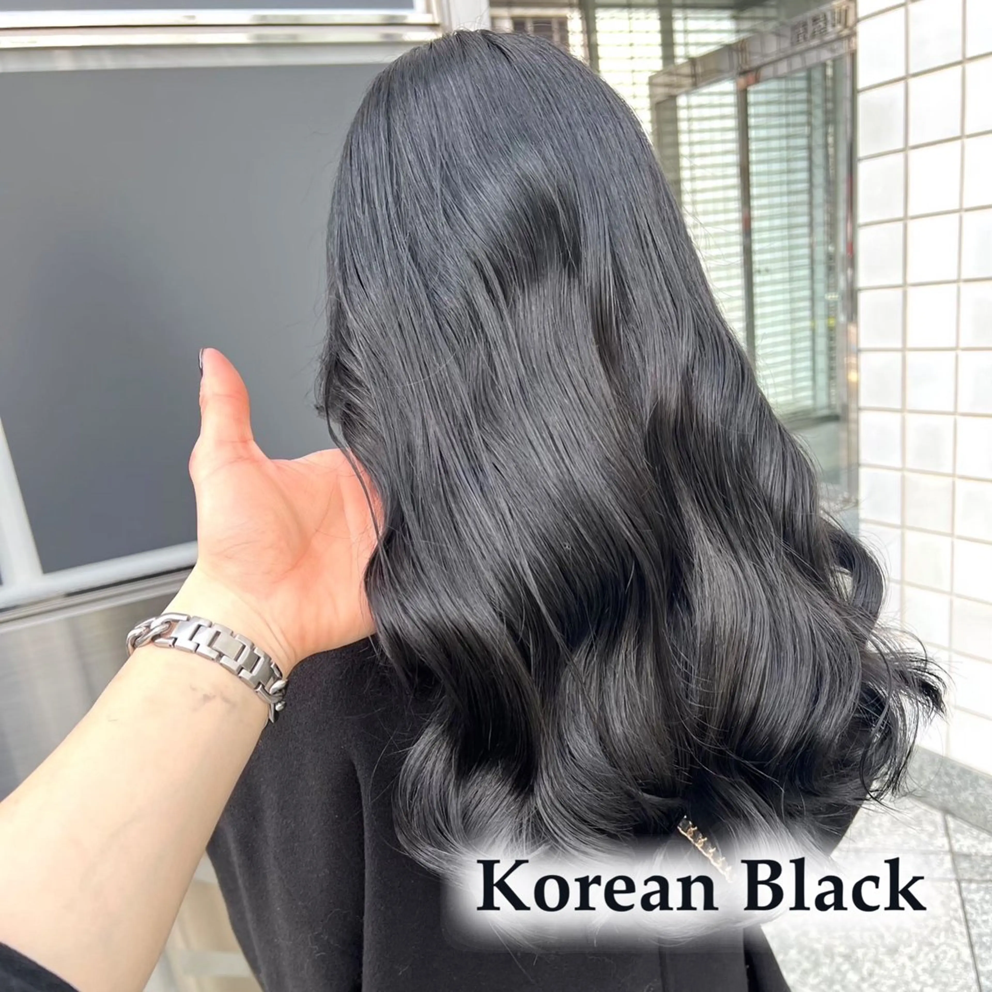 ロング カラー 黒髪 ParveMix￤ 出石 菜々🥂のヘアスタイル